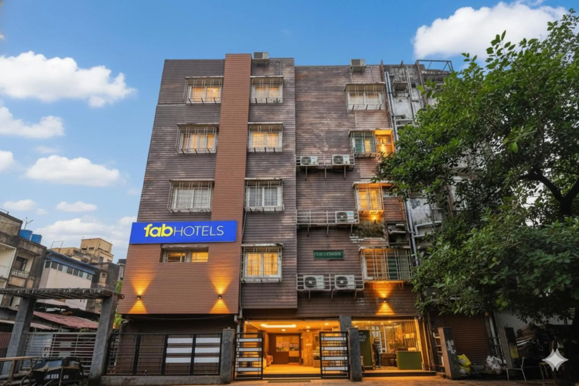 Property building in Via Krishna I - Nr Birla Industrial & Tech Museum