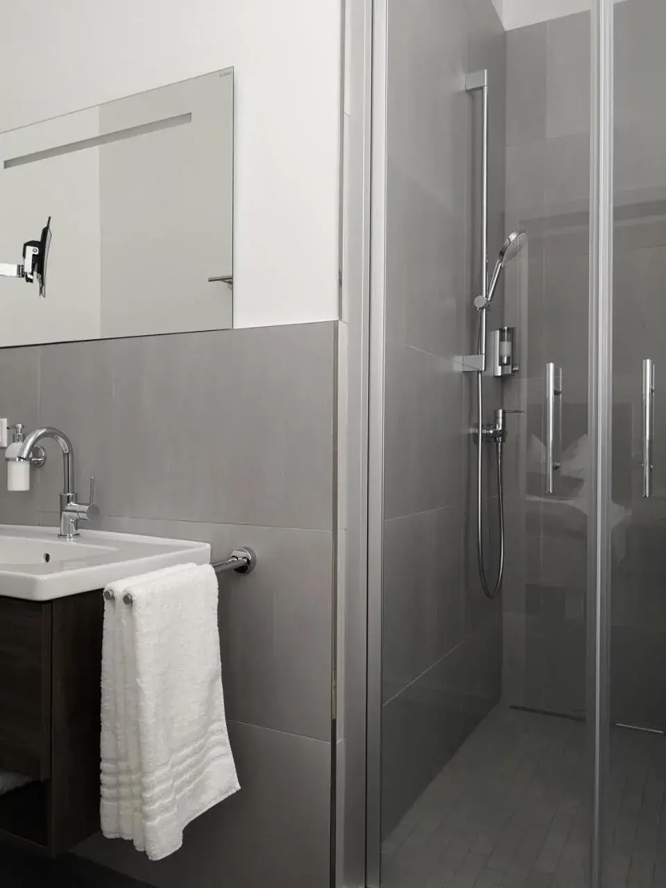 Shower in Trip Inn PostApart Aschaffenburg Shower in Trip Inn PostApart Aschaffenburg