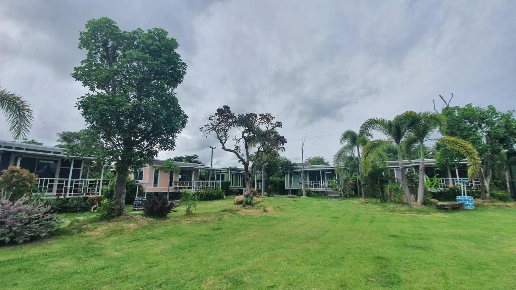 Inner courtyard view in Phalagoon Resort