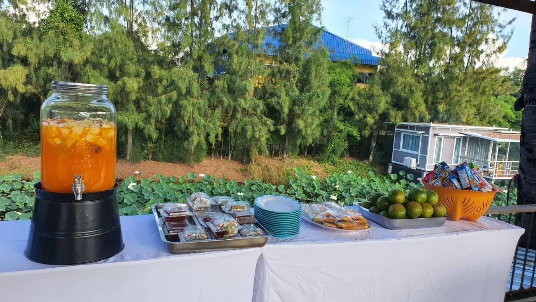 Restaurant/places to eat in Phalagoon Resort Restaurant/places to eat in Phalagoon Resort