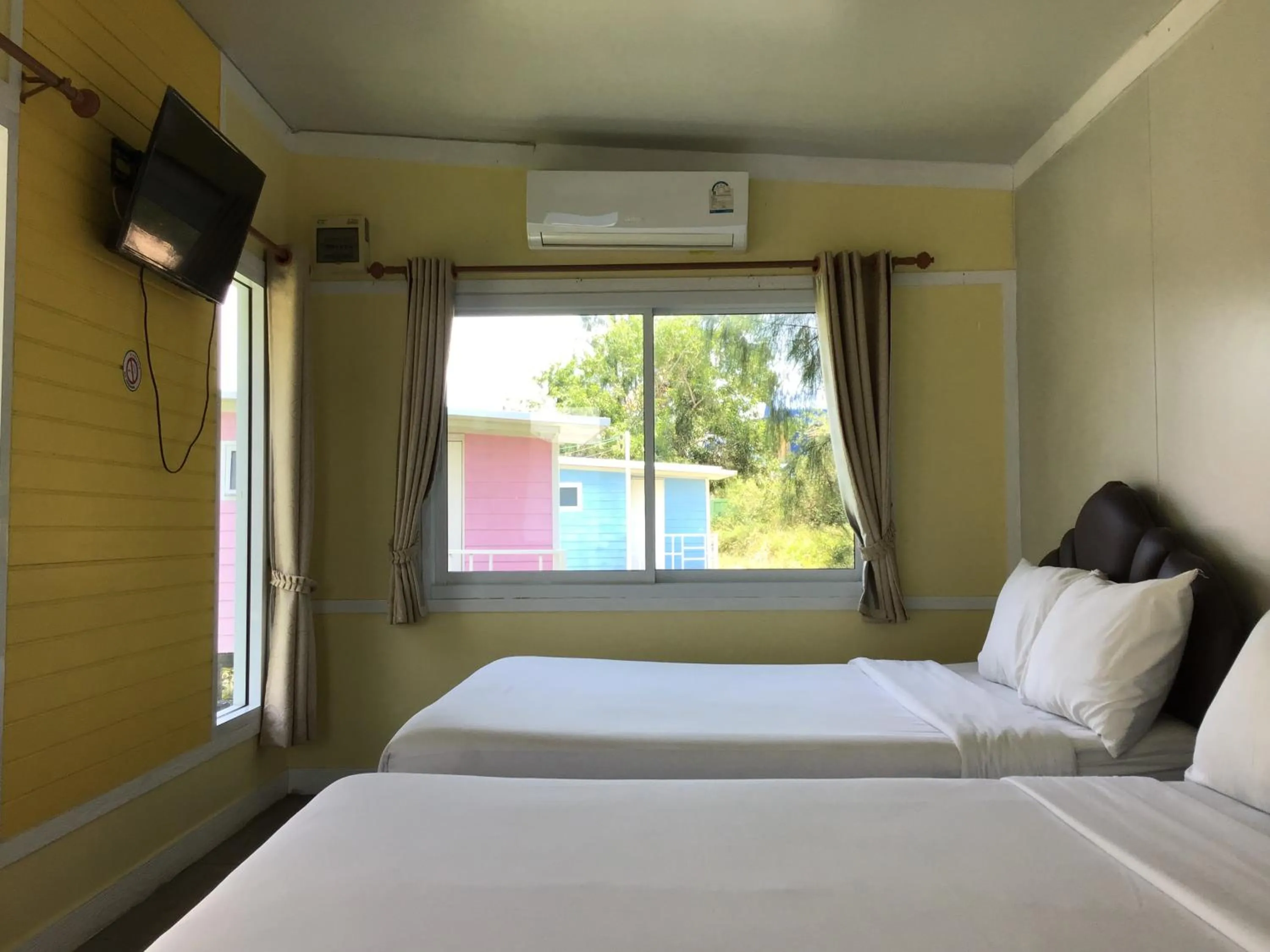 Bed in Phalagoon Resort