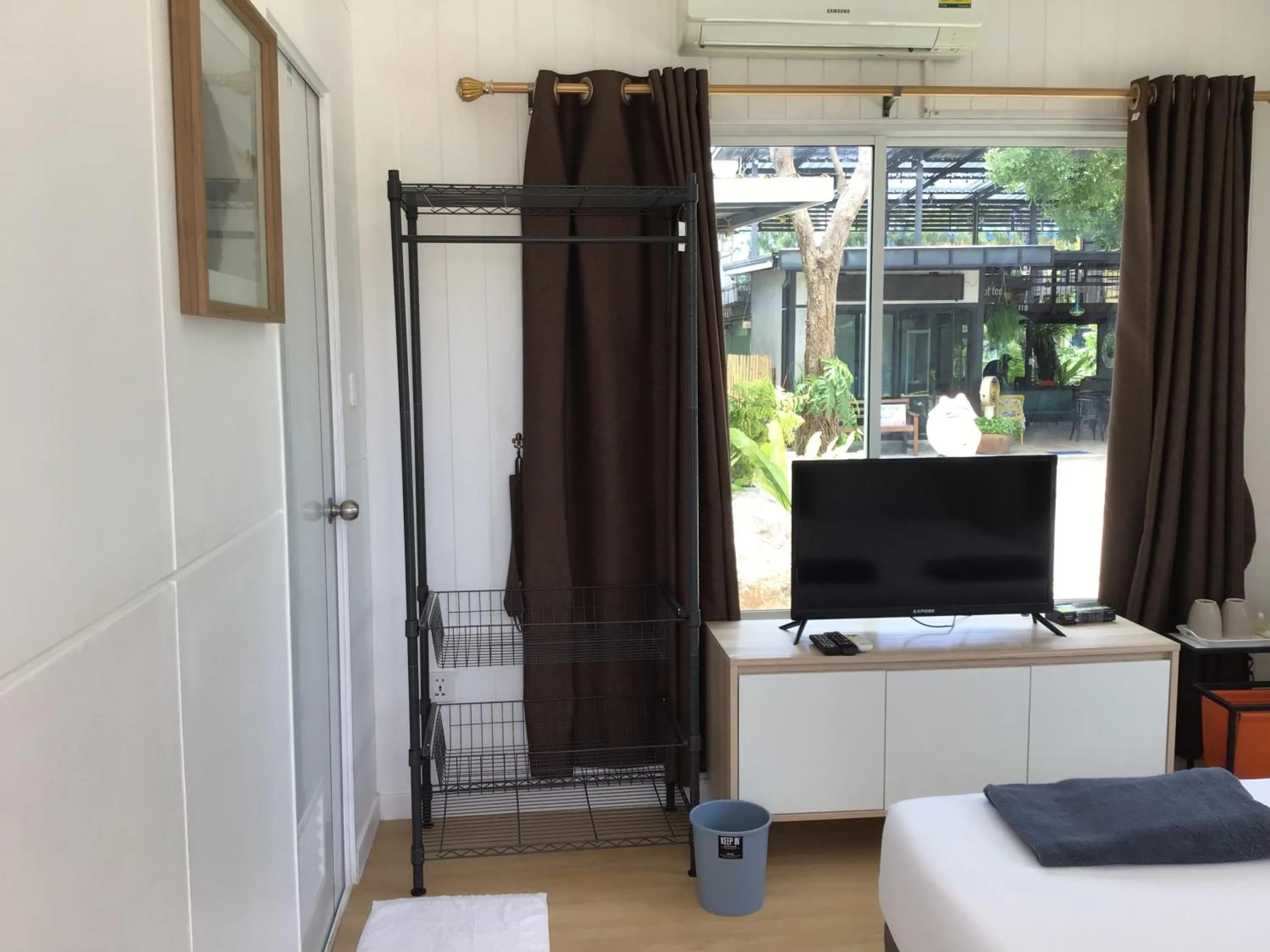 Bed in Phalagoon Resort