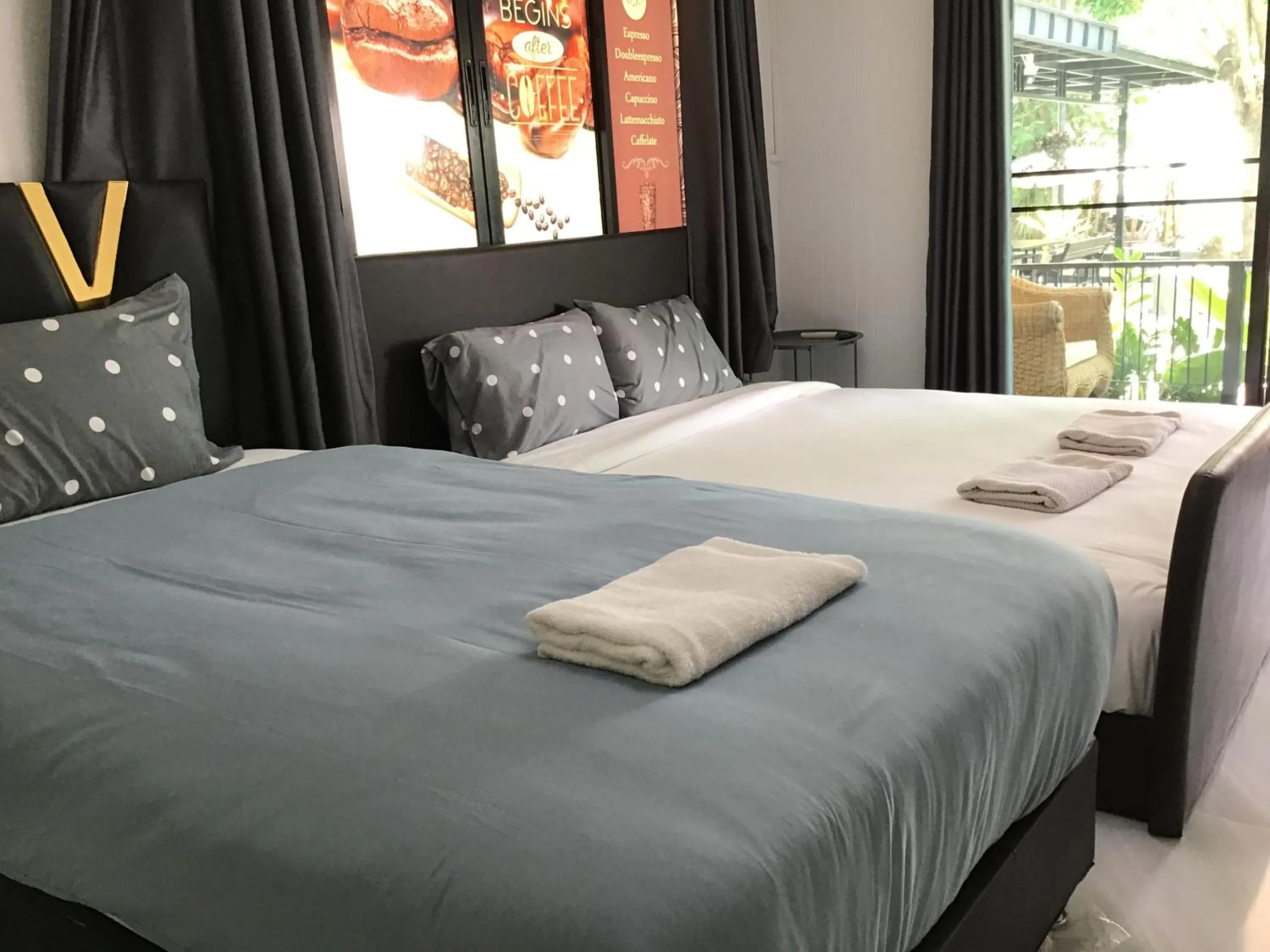 Bed in Phalagoon Resort