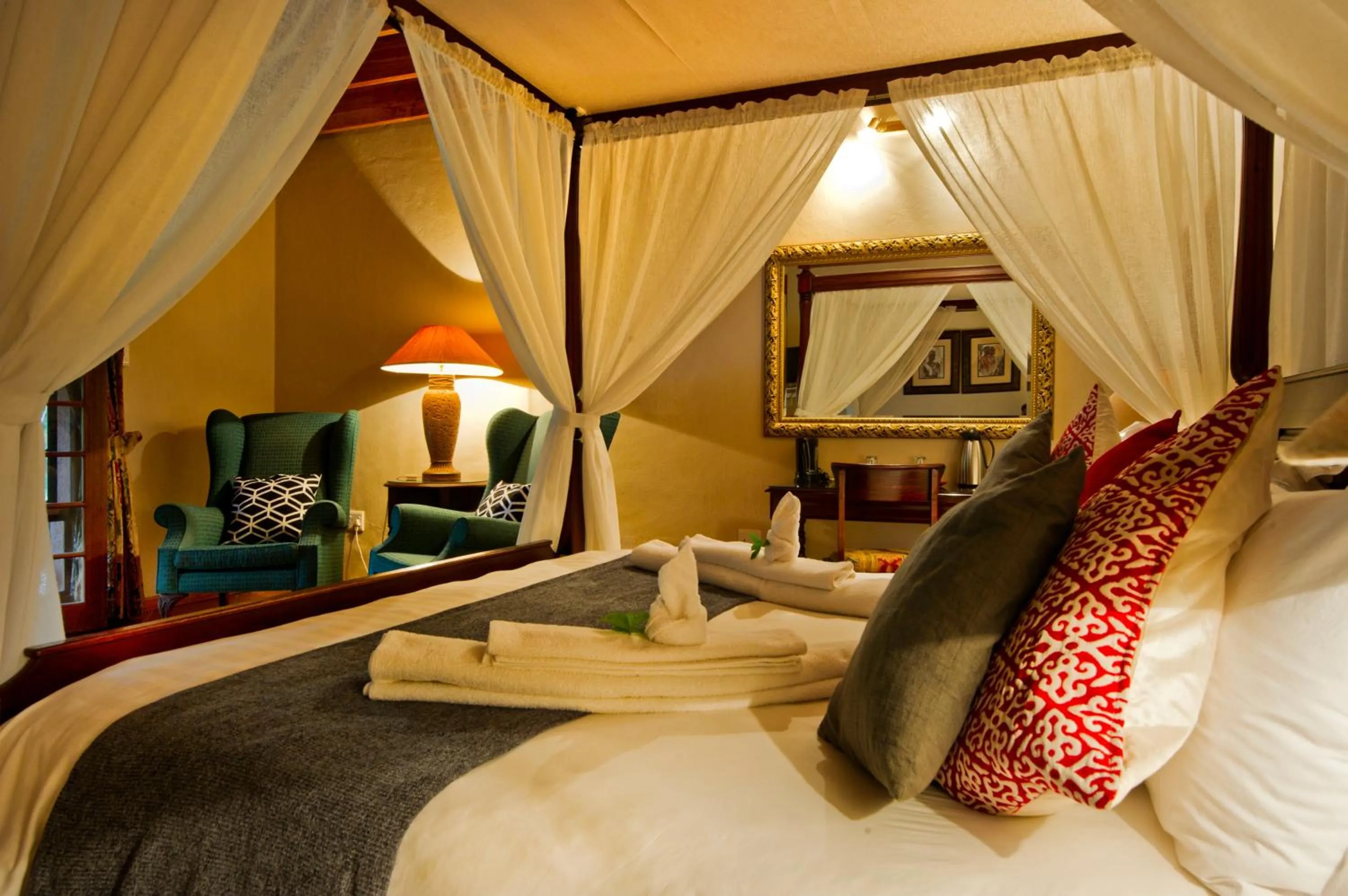 Bed in Blyde River Canyon Lodge