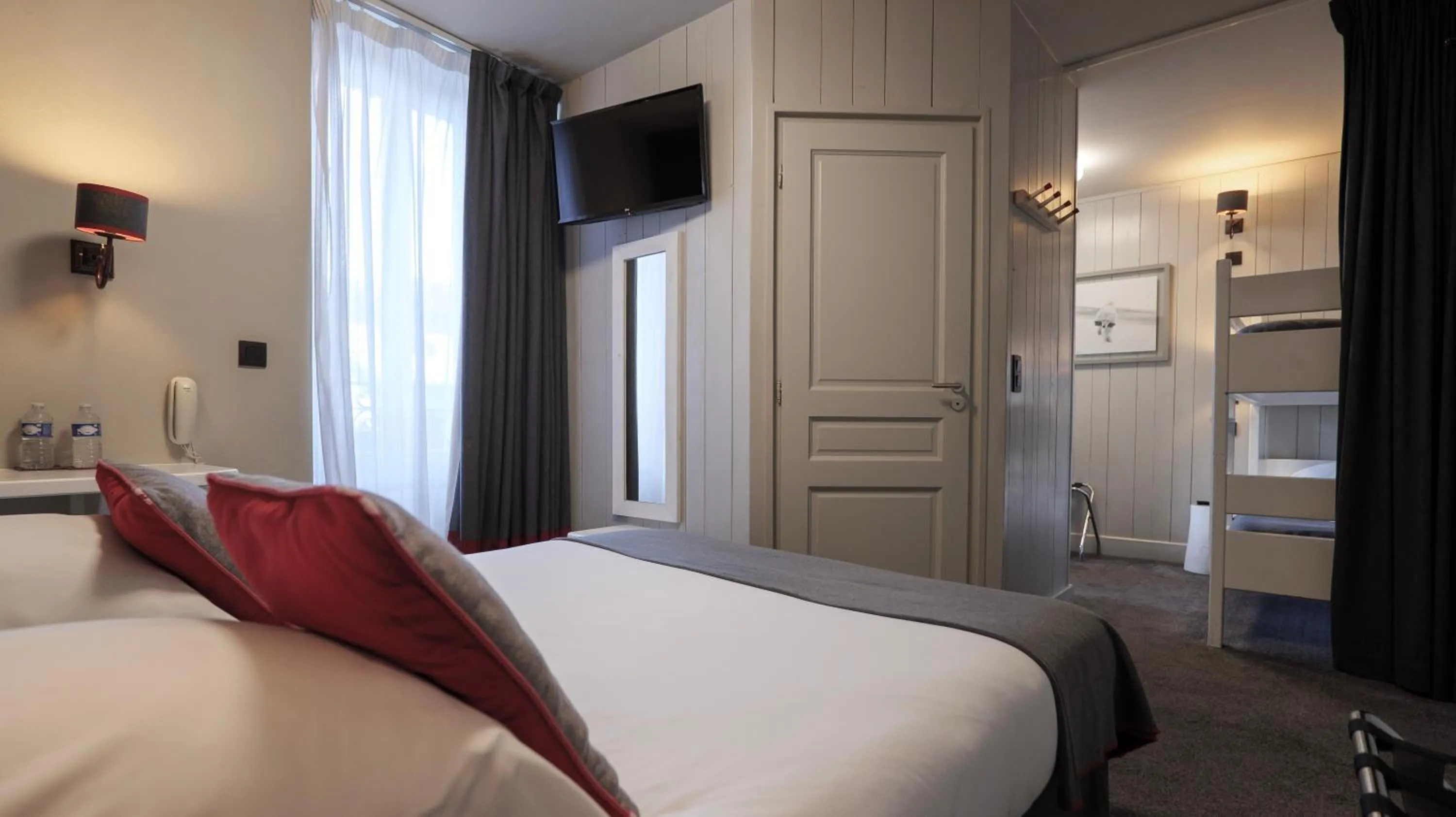 Photo of the whole room, Bed in Le Faucigny - Hotel de Charme & SPA