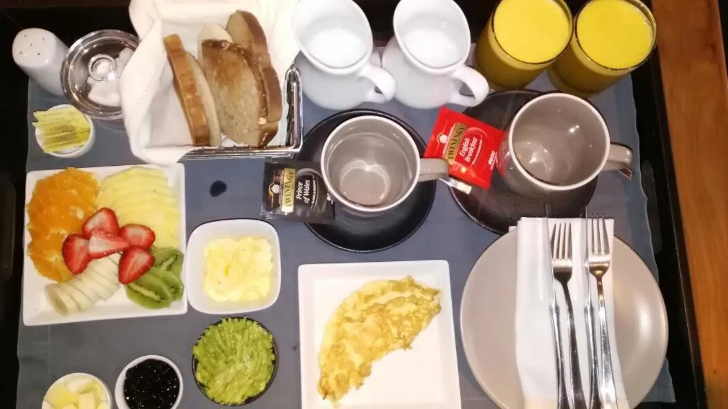 Breakfast in Hotel Boutique Casadoca