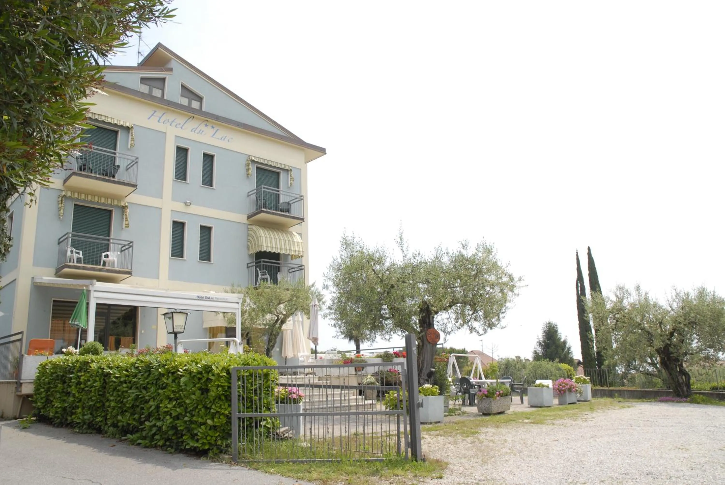 Property building in Hotel Du Lac