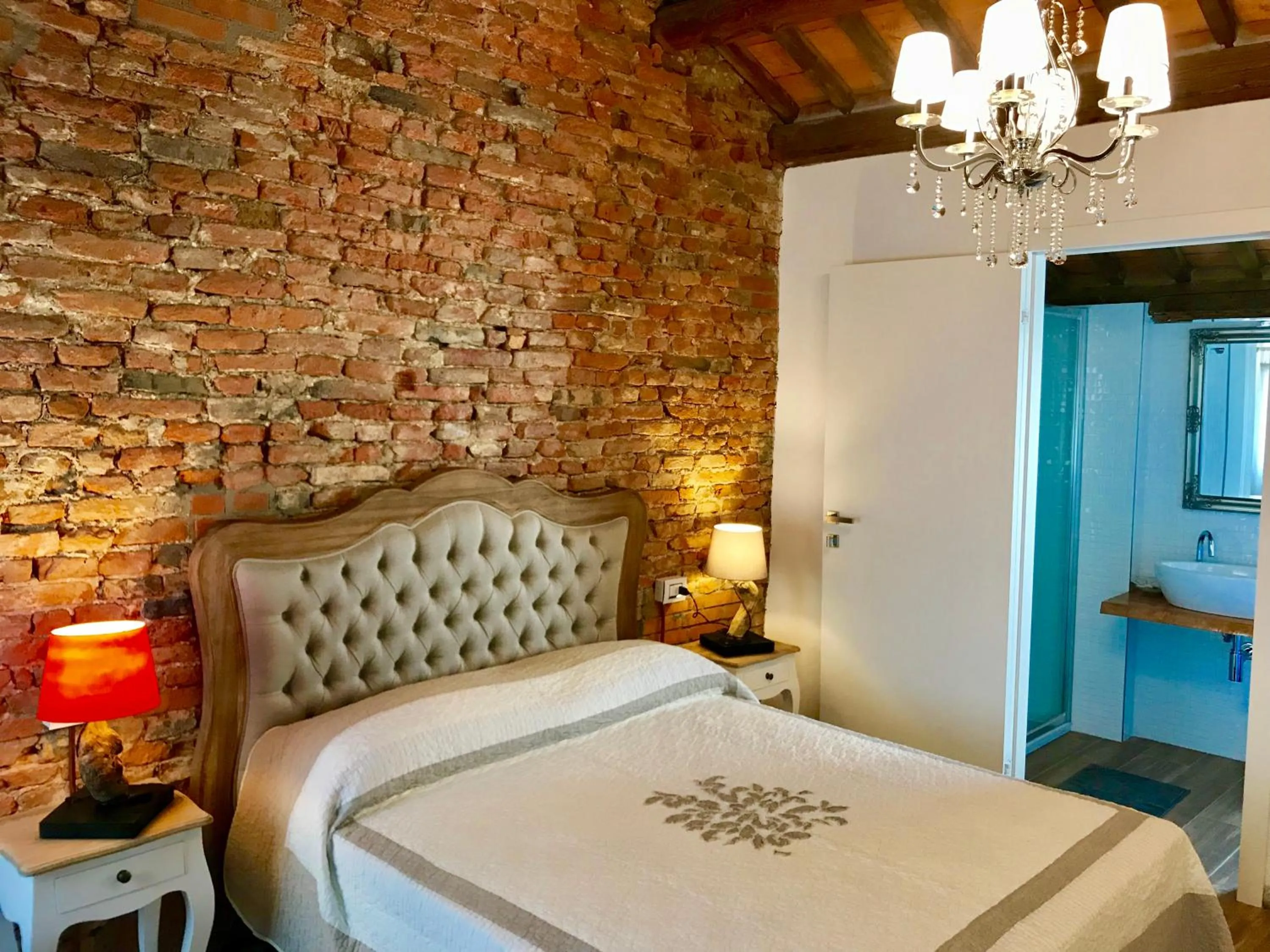 Bed in Barbara’s rooms