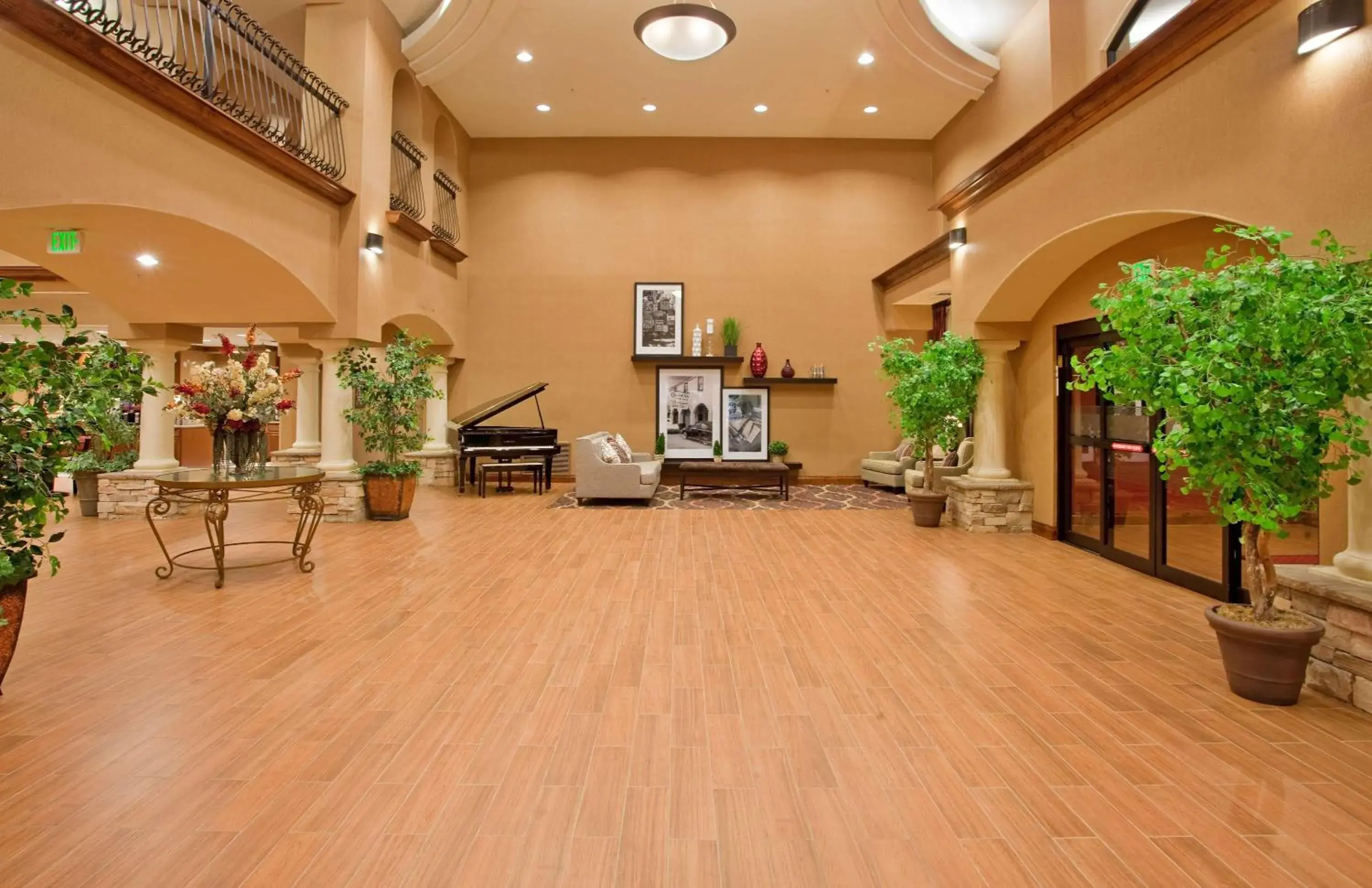 Lobby or reception in Hampton Inn & Suites by Hilton Hemet Menifee Murrieta Lobby or reception in Hampton Inn & Suites by Hilton Hemet Menifee Murrieta