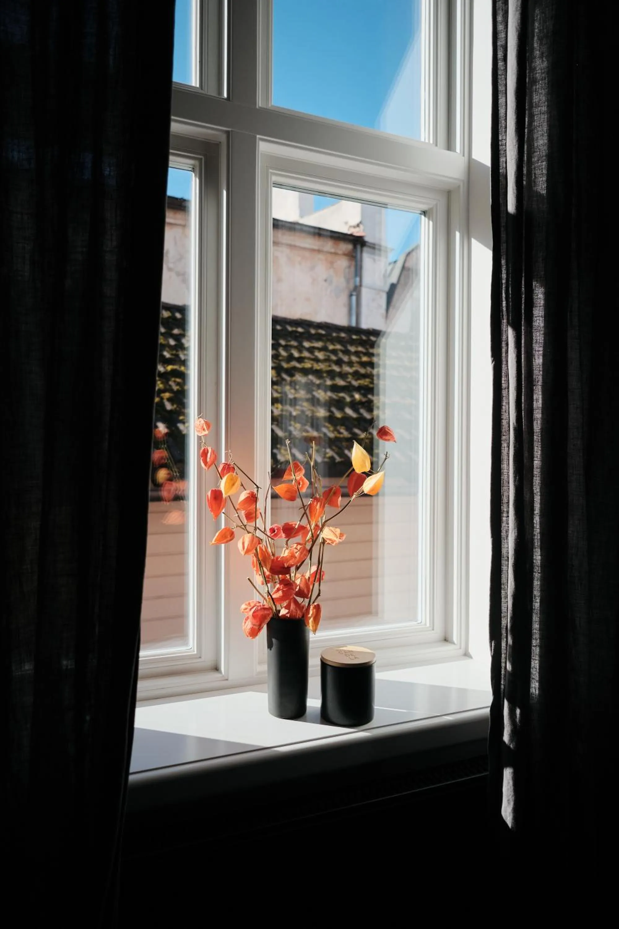 Day in Vanadziņa māja