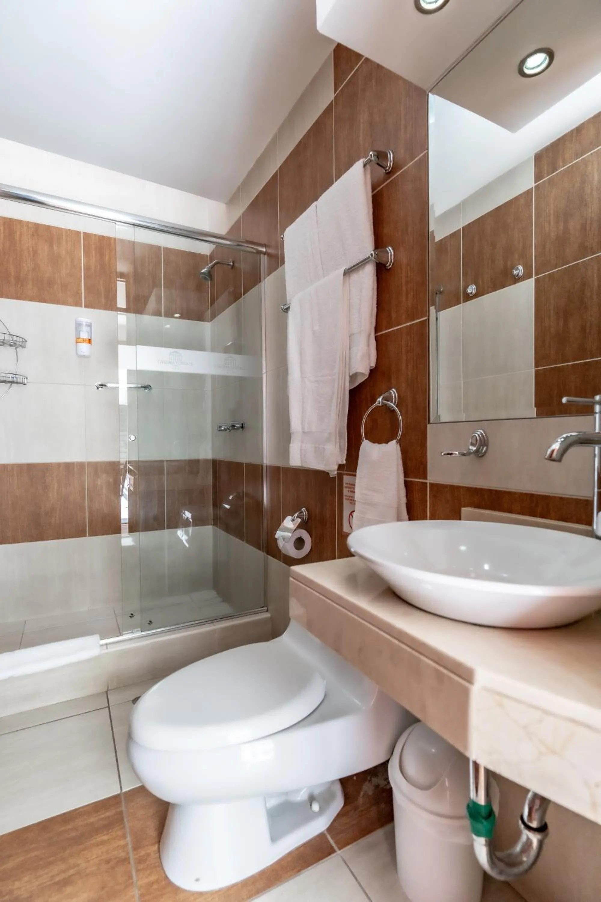Bathroom in Casona Terrace Hotel