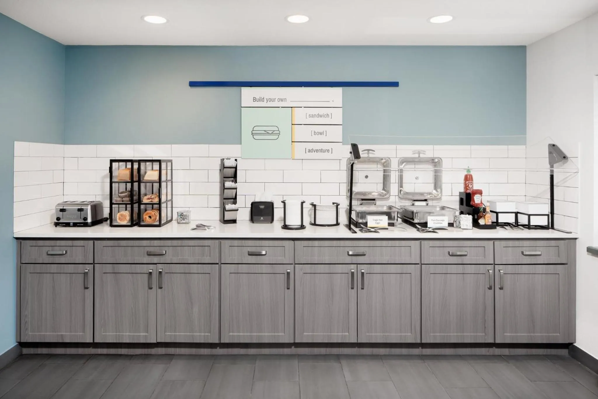 Breakfast in Red Lion Inn & Suites Auburn/Seattle