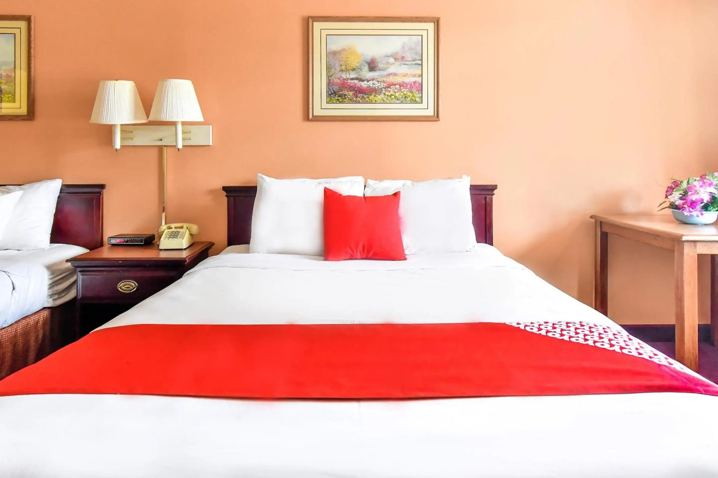 Bedroom, Bed in OYO Hotel Tyler Lindale Bedroom, Bed in OYO Hotel Tyler Lindale