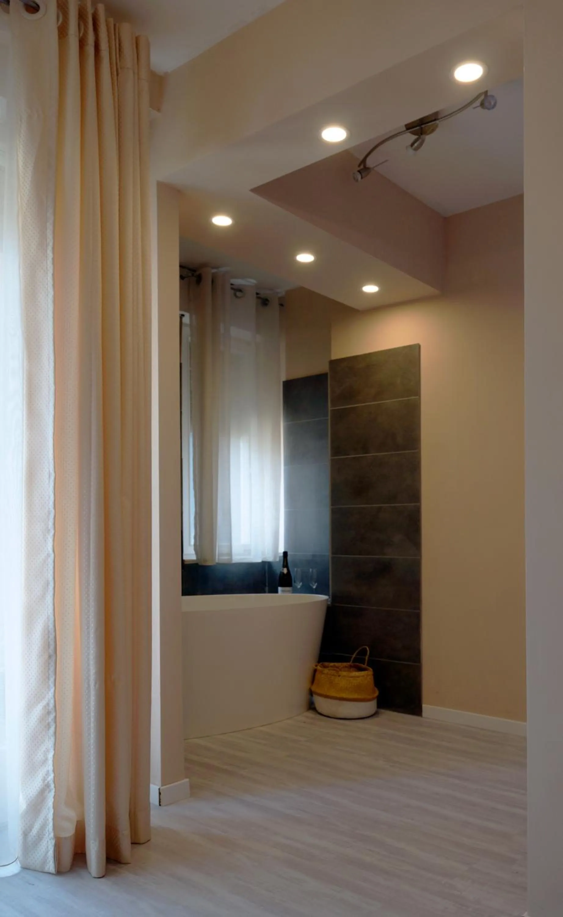 Photo of the whole room in Casa Rosmini rooms, Dolomia best home