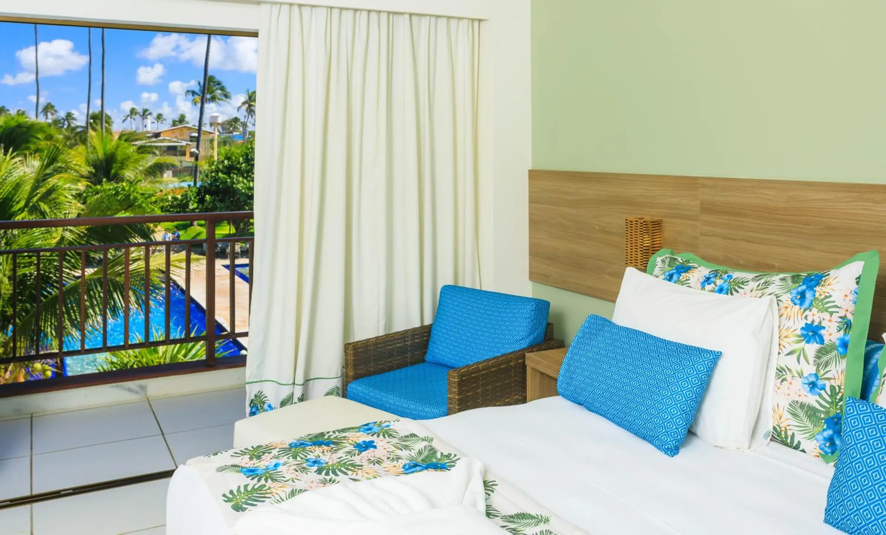 Balcony/Terrace, Bed in Vivá Porto de Galinhas Resort Balcony/Terrace, Bed in Vivá Porto de Galinhas Resort