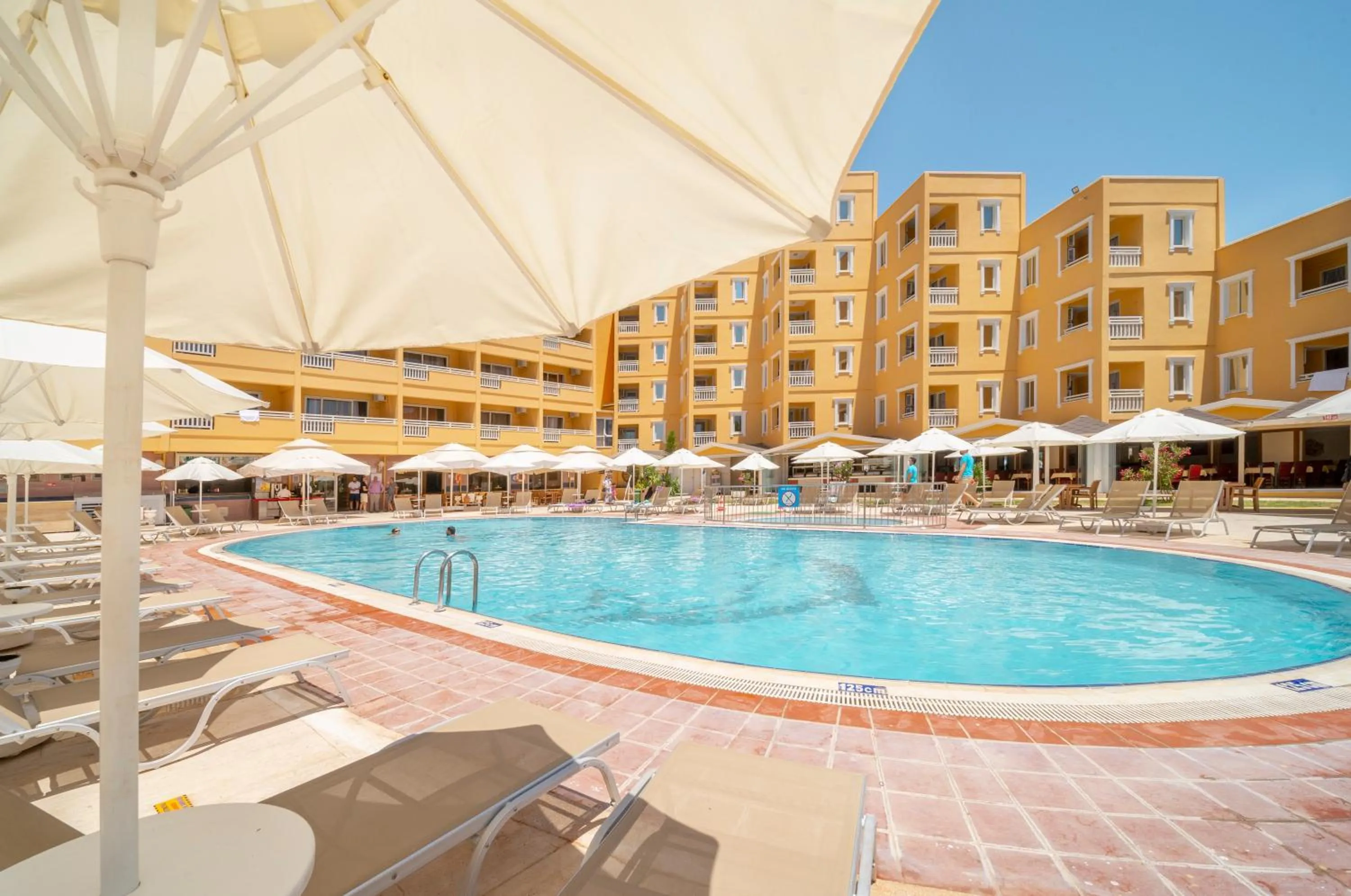 Swimming pool in Hotel Esra and Family Suites - All Inclusive