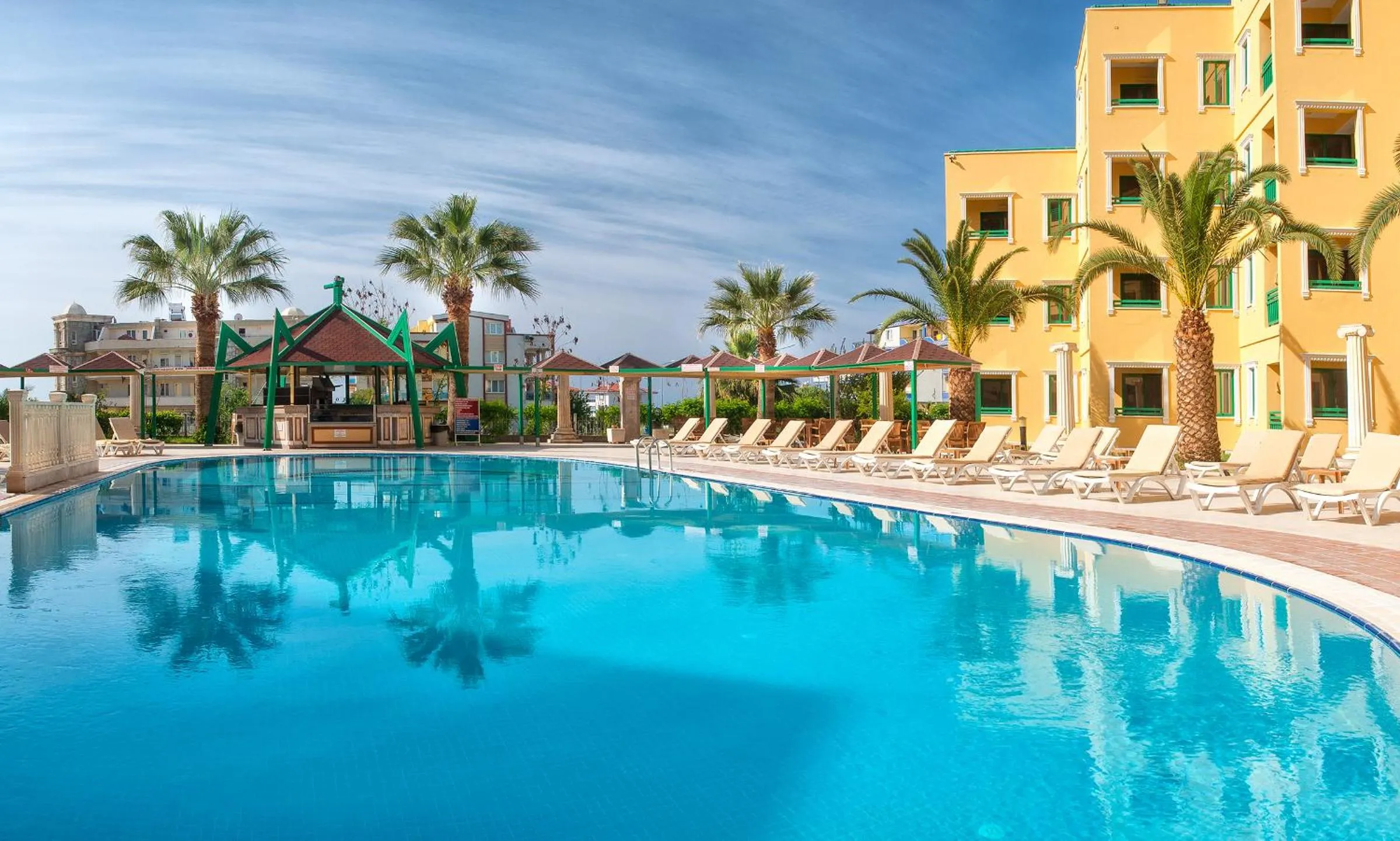 Swimming pool in Hotel Esra and Family Suites - All Inclusive