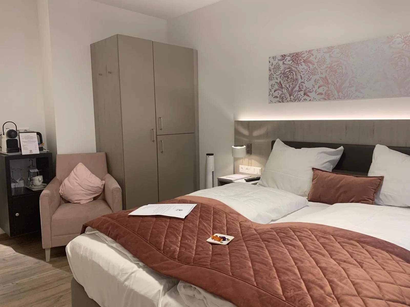 Photo of the whole room, Bed in Boutique Hotel Rose