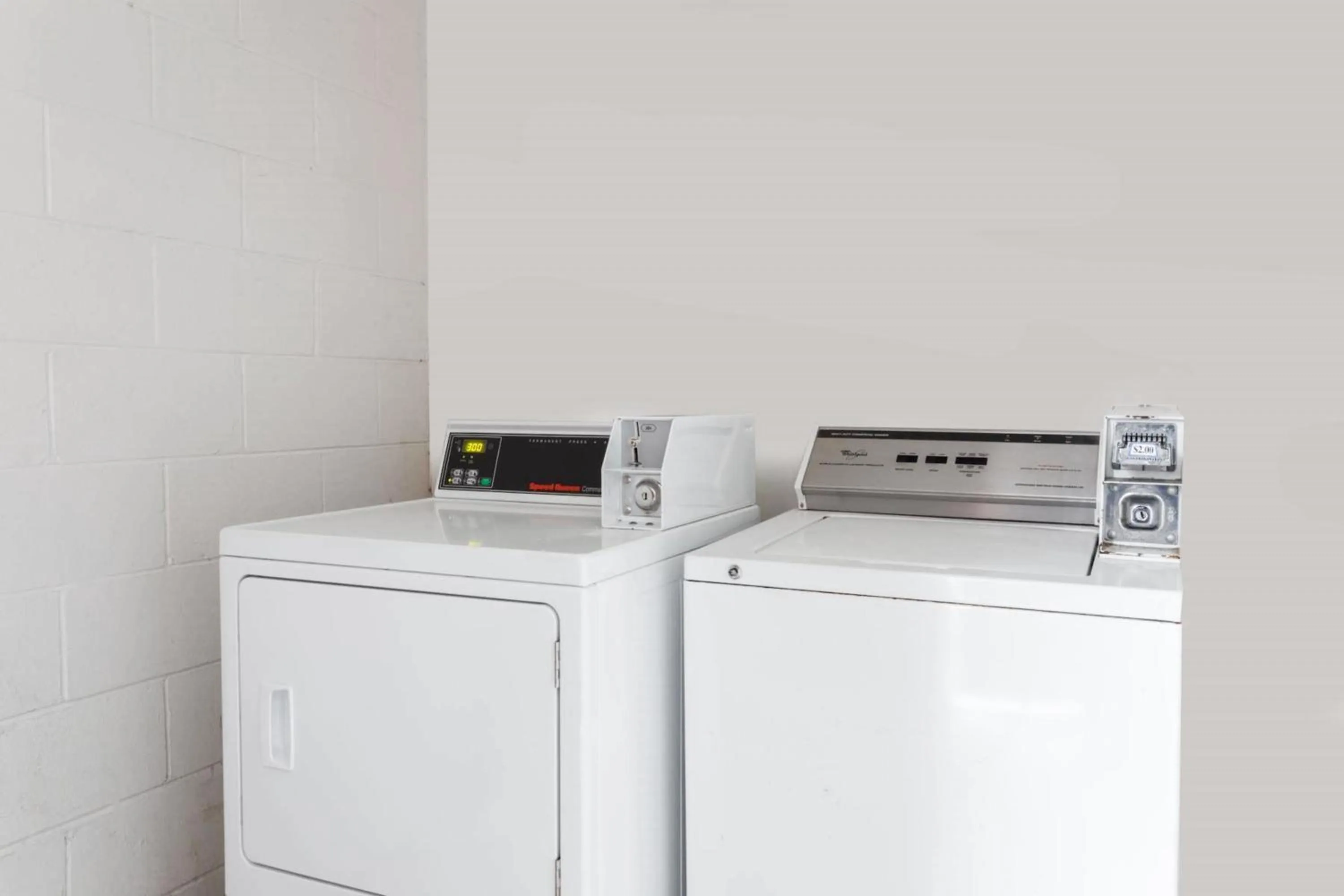 Super 8 by Wyndham Hardeeville - Savannah North