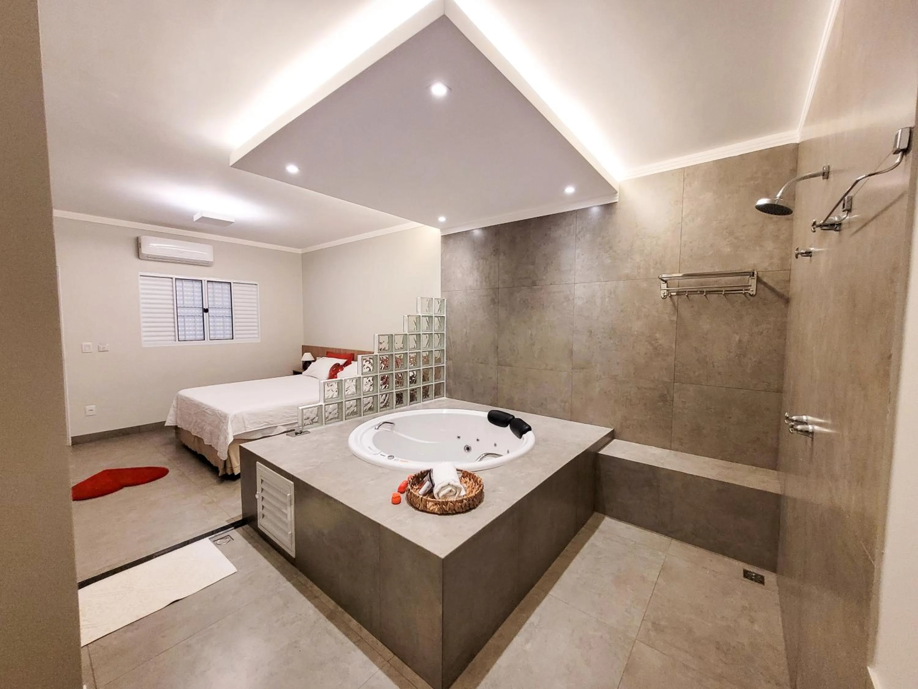 Hot Tub, Bed in Hotel Pousada Parque das Águas