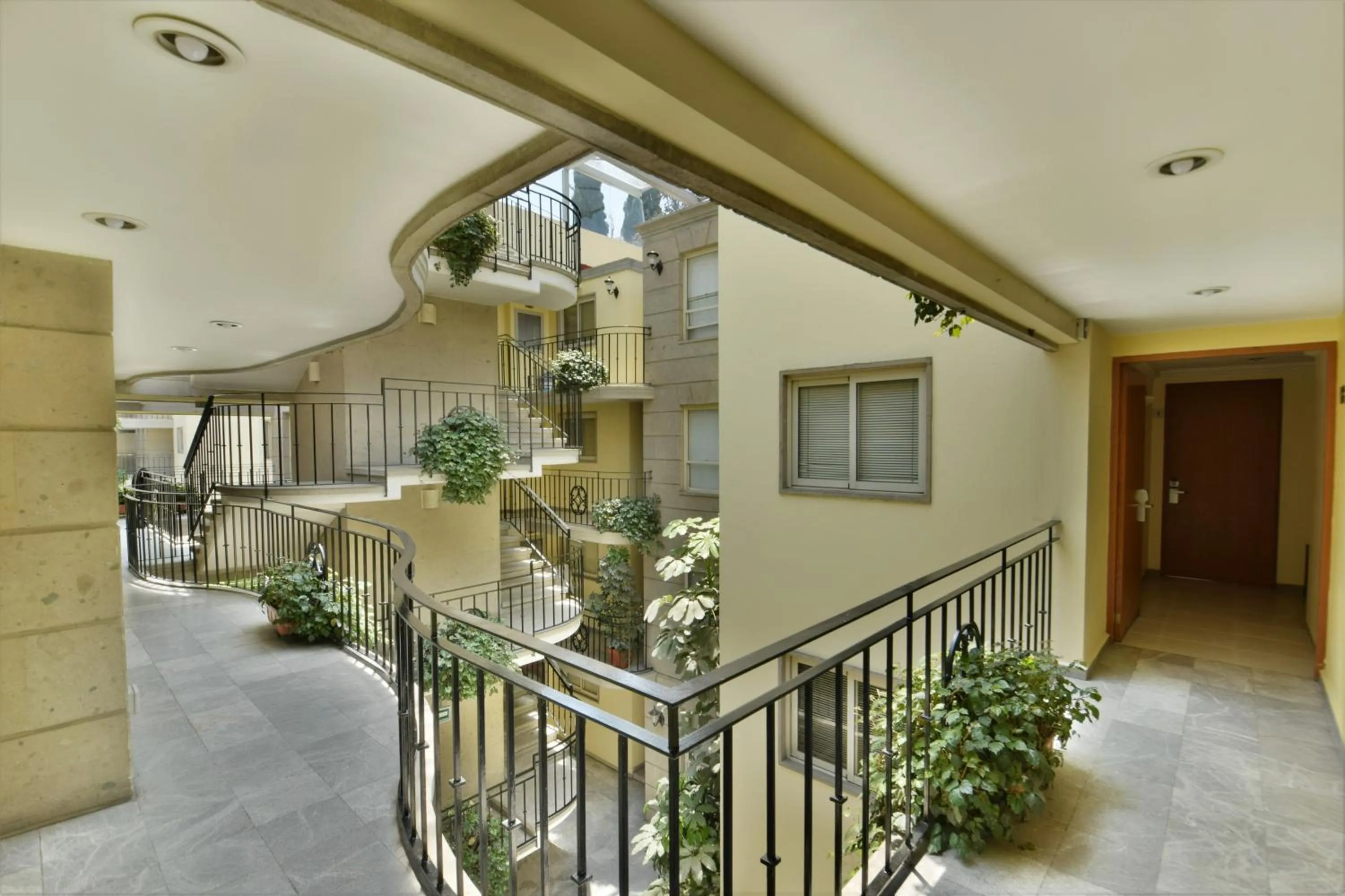 Area and facilities in Suites Obelisk