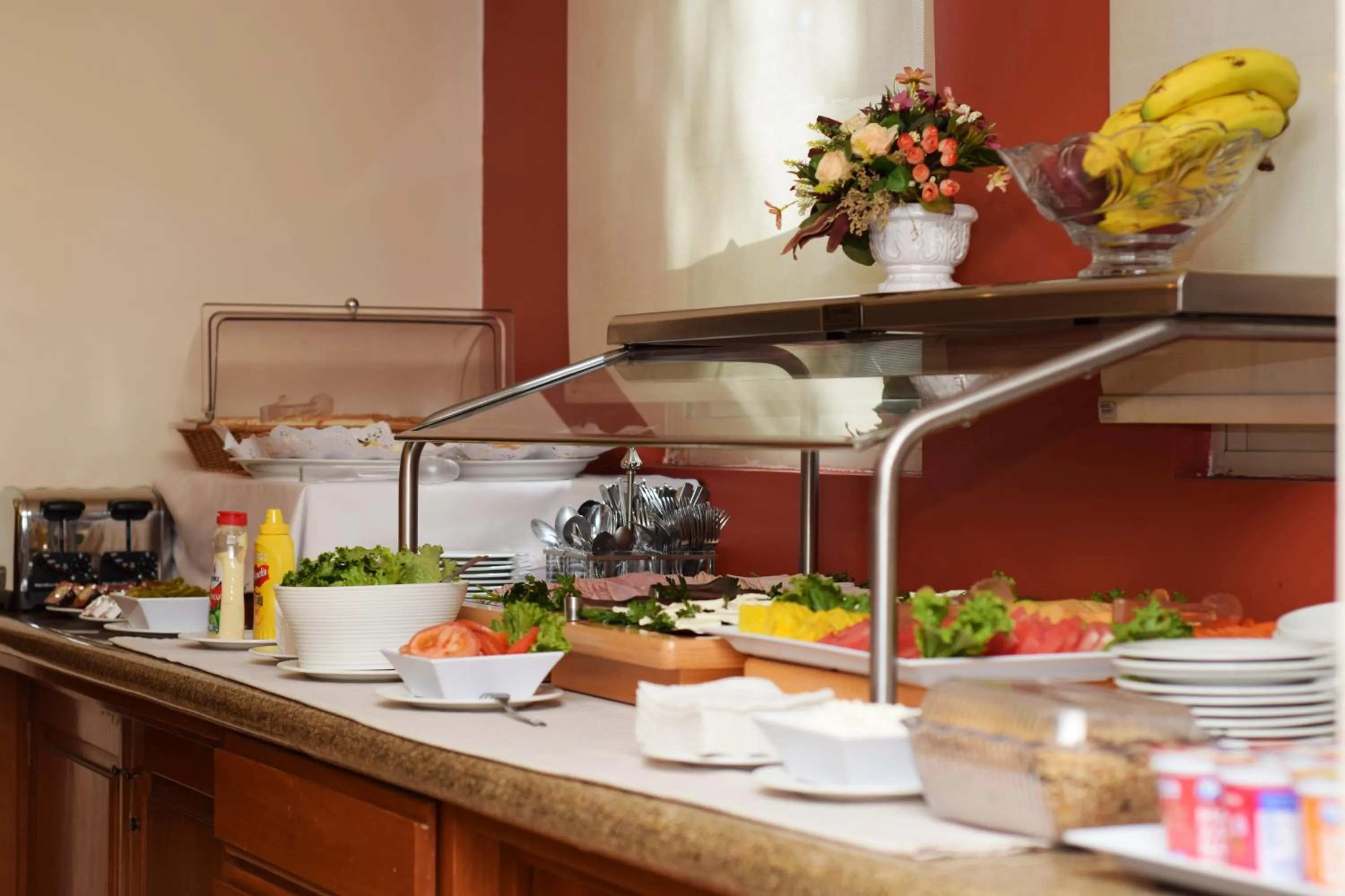 American breakfast in Suites Obelisk