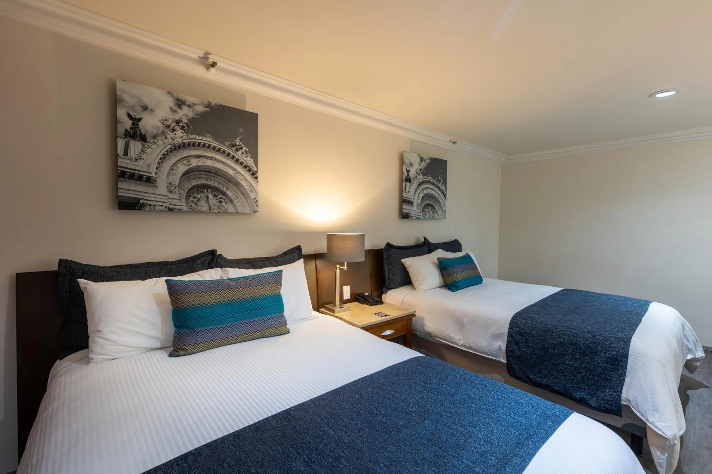 Bedroom, Bed in Suites Obelisk