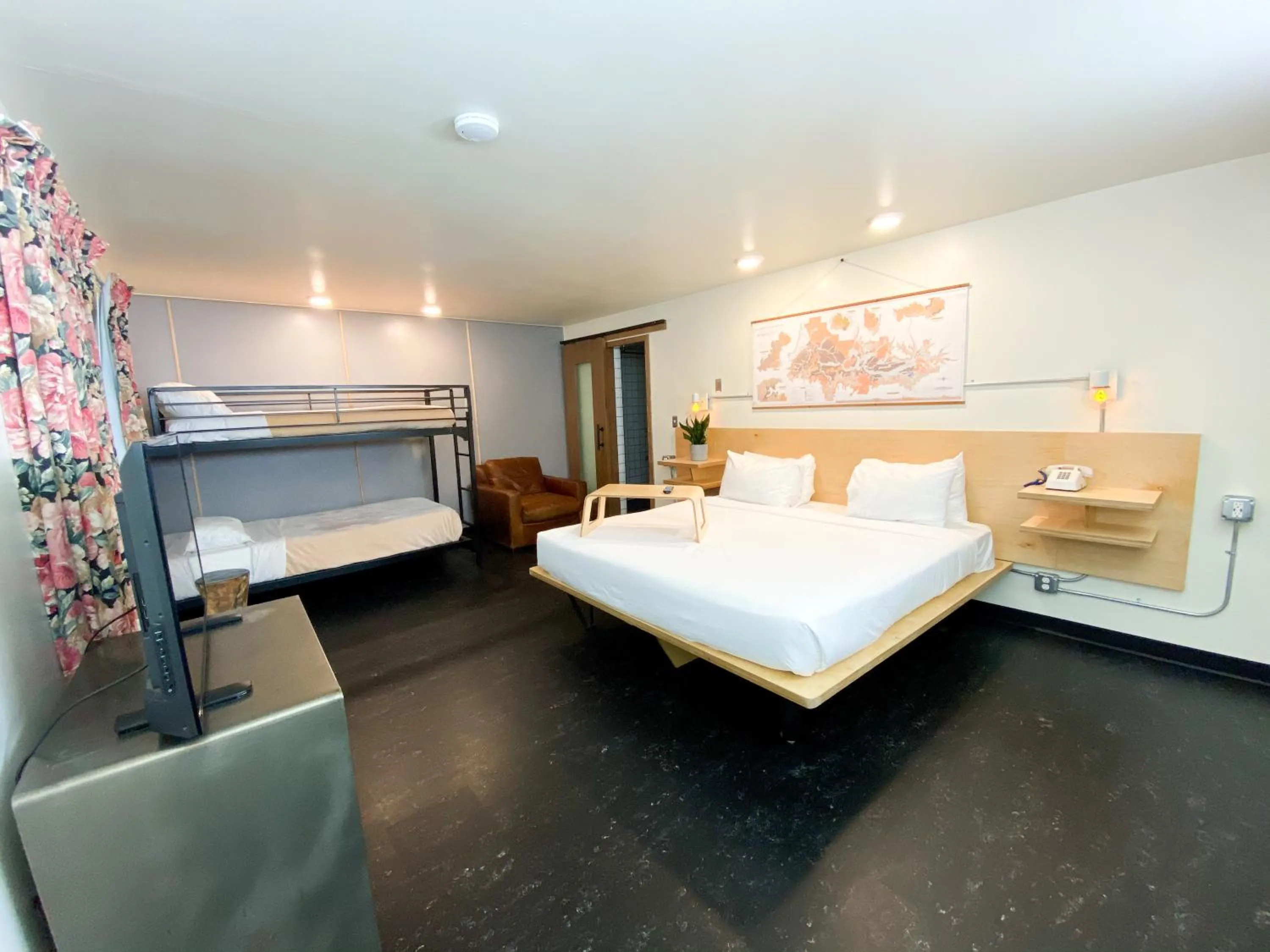 Bedroom, Bed in Hotel Corvallis