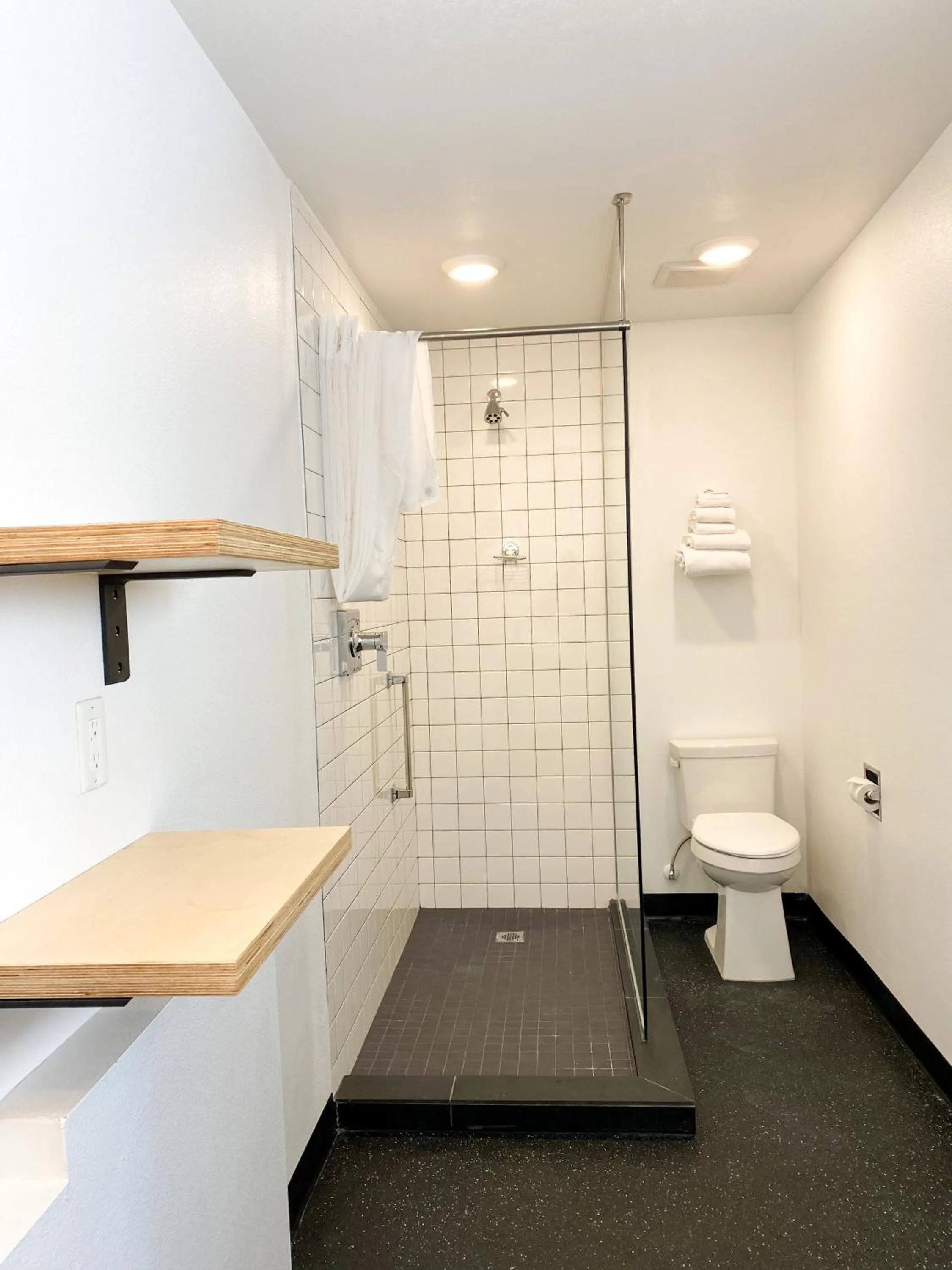 Bathroom in Hotel Corvallis