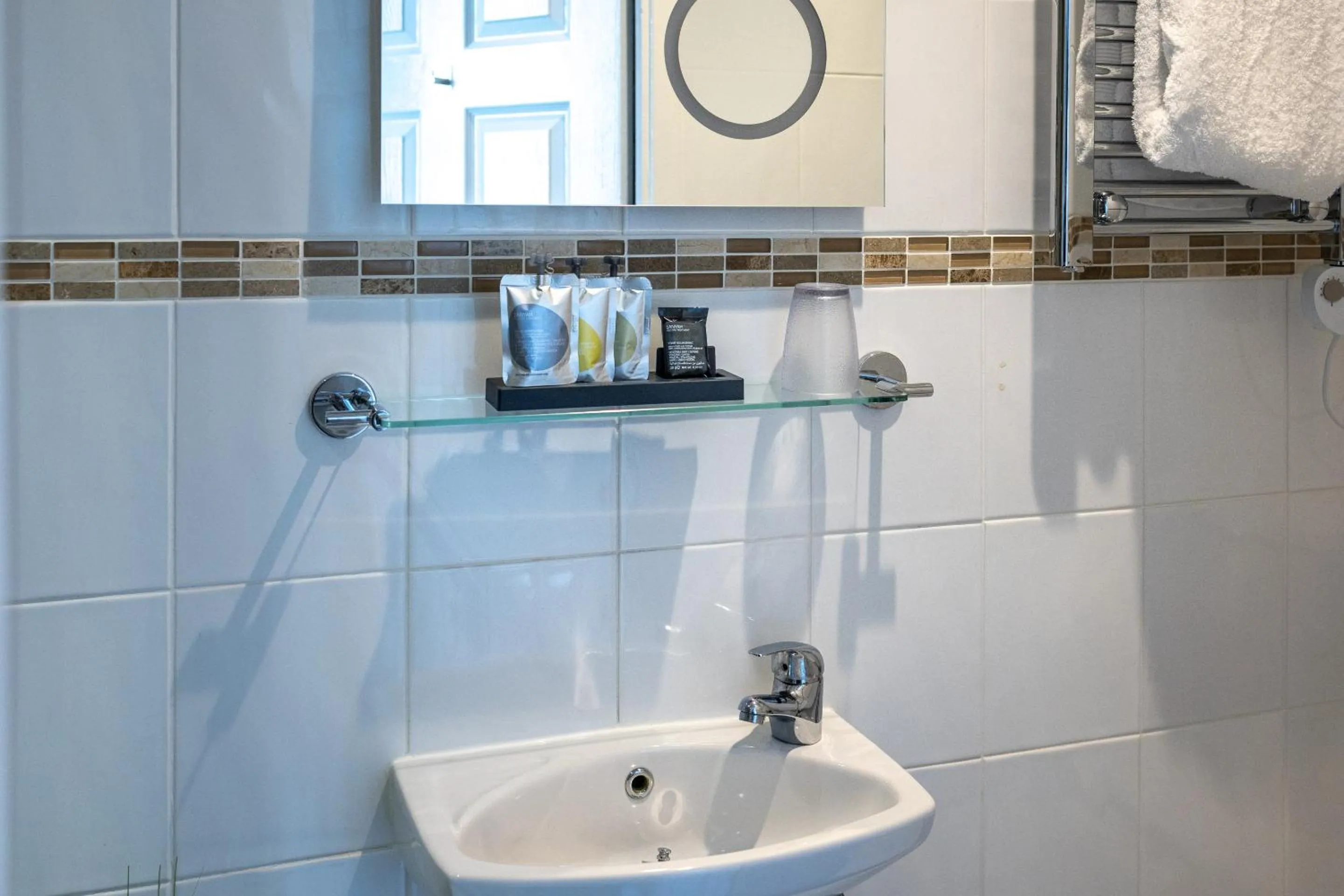 Bathroom in Gloucester House