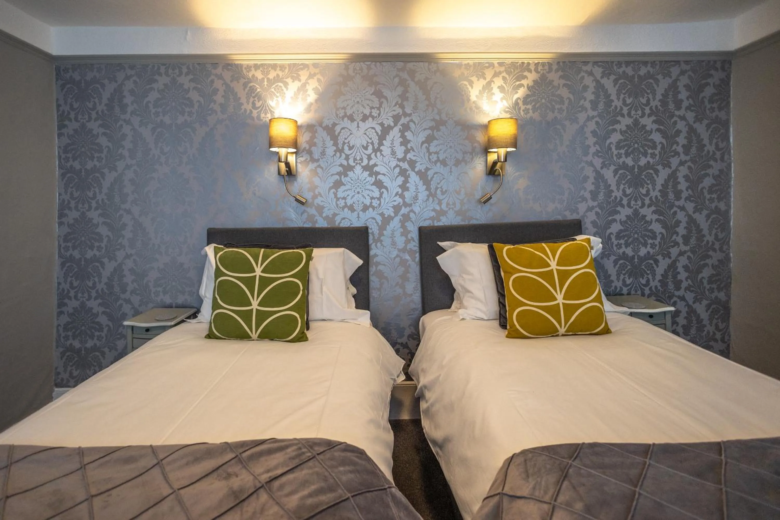 Bedroom, Bed in Gloucester House