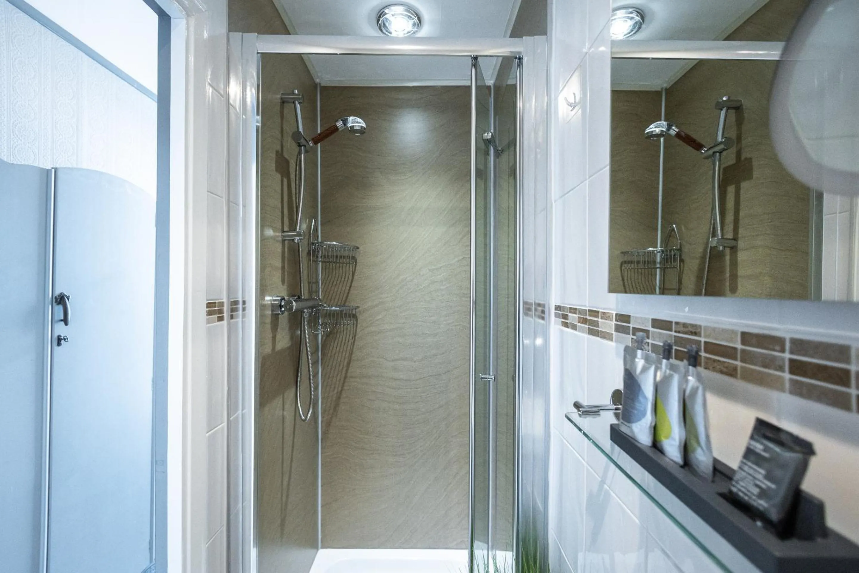 Bathroom in Gloucester House