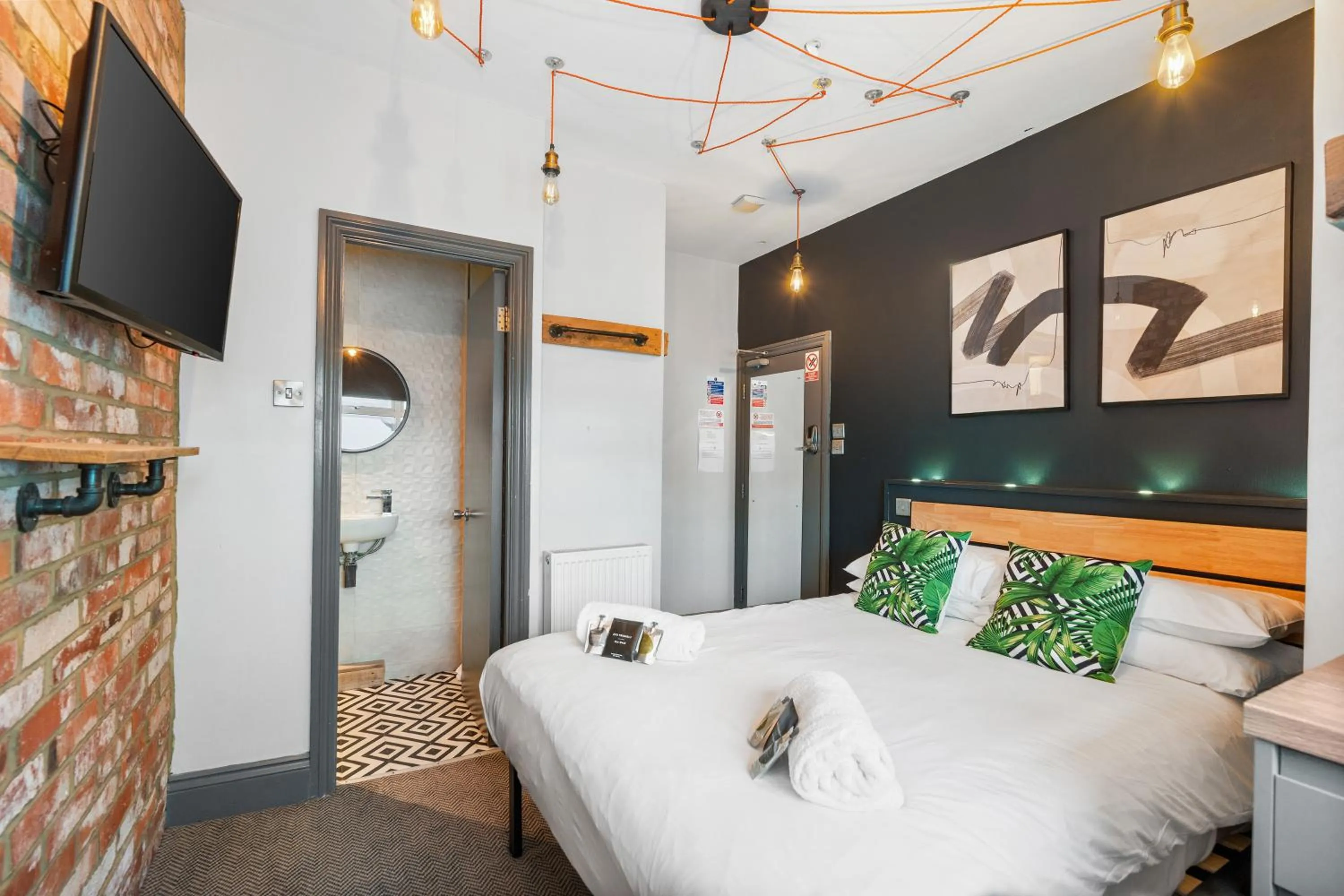 Bed in One Broad Street