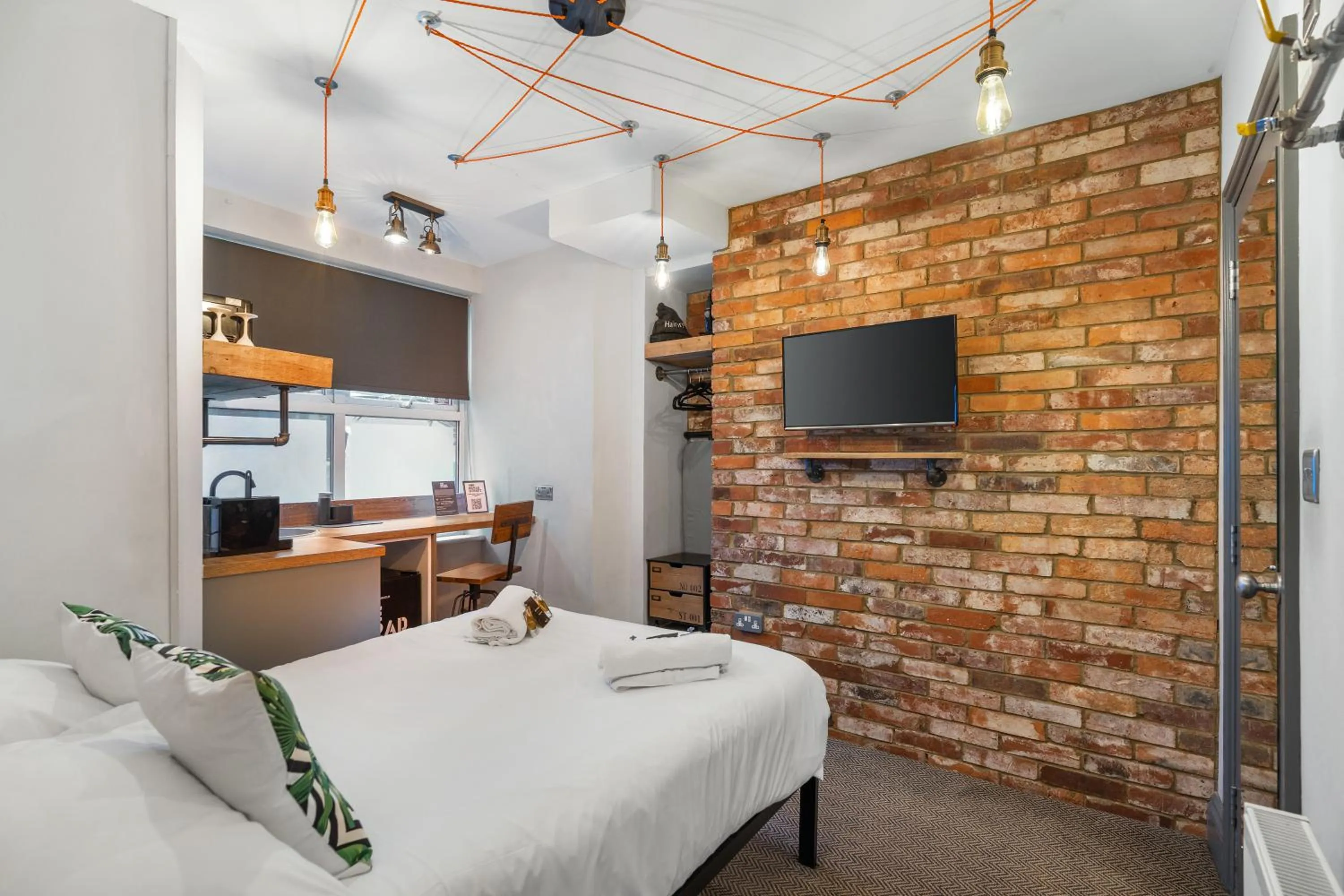 Bed in One Broad Street