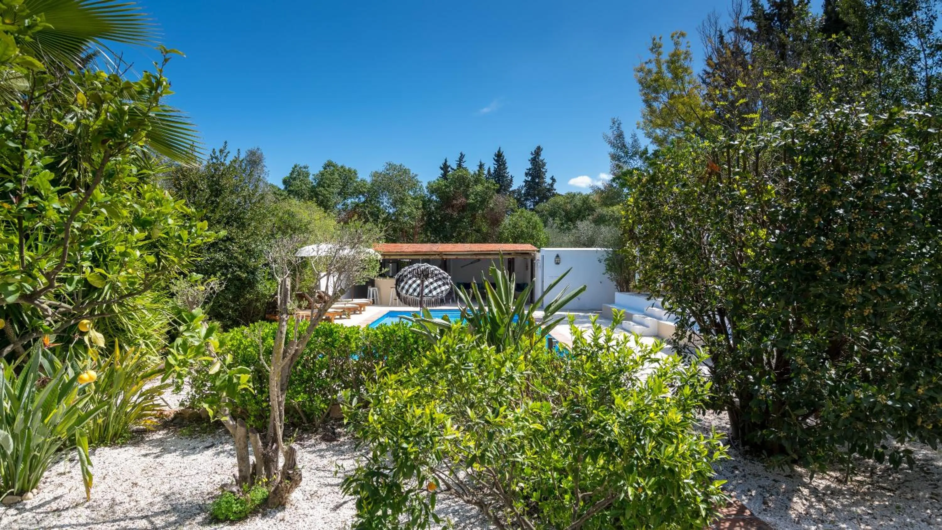 Swimming pool in Casa Baliza, adults only