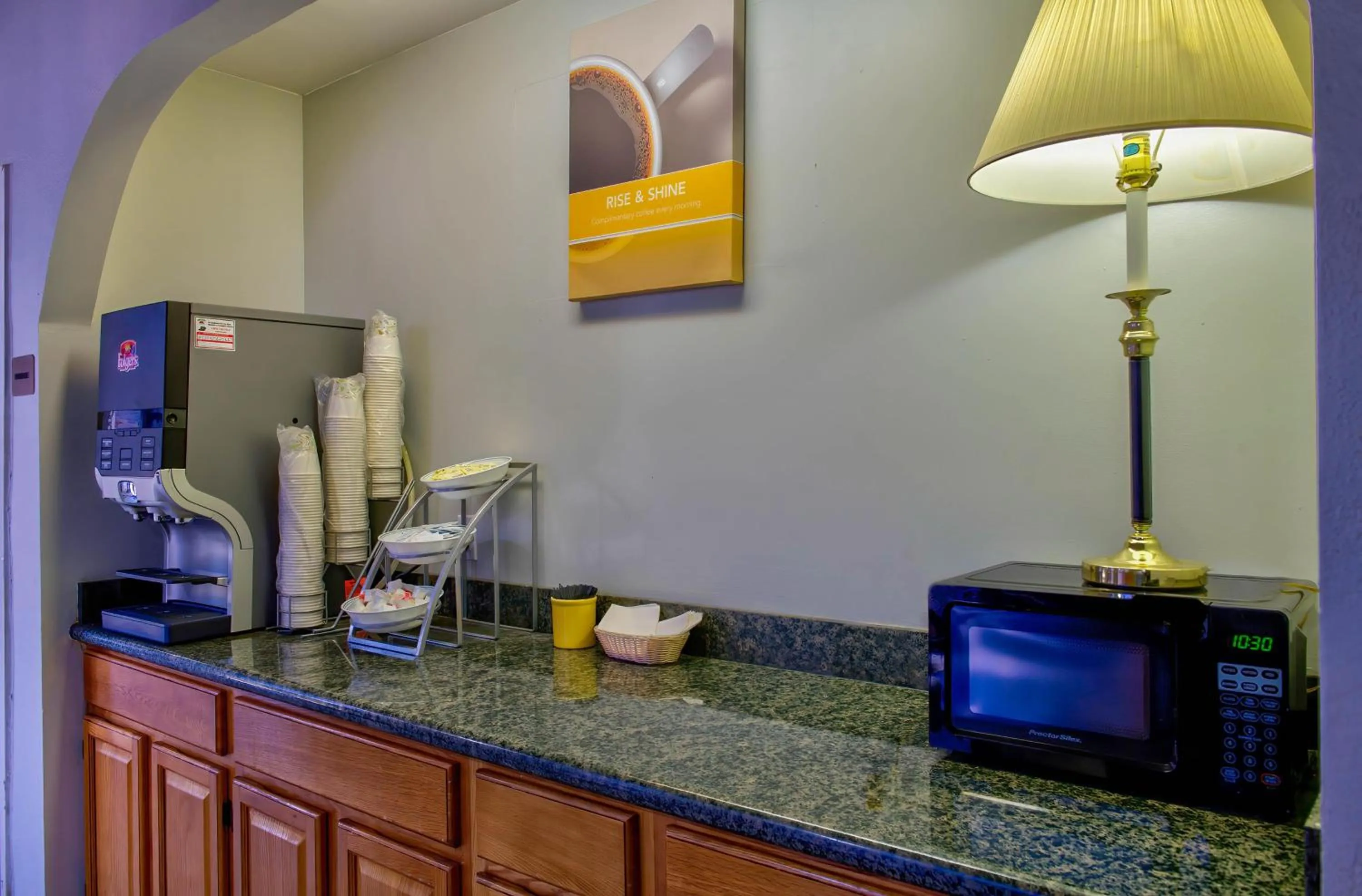 Restaurant/places to eat in Motel 6 Birmingham, AL - Medical Center - Inverness Hwy 280