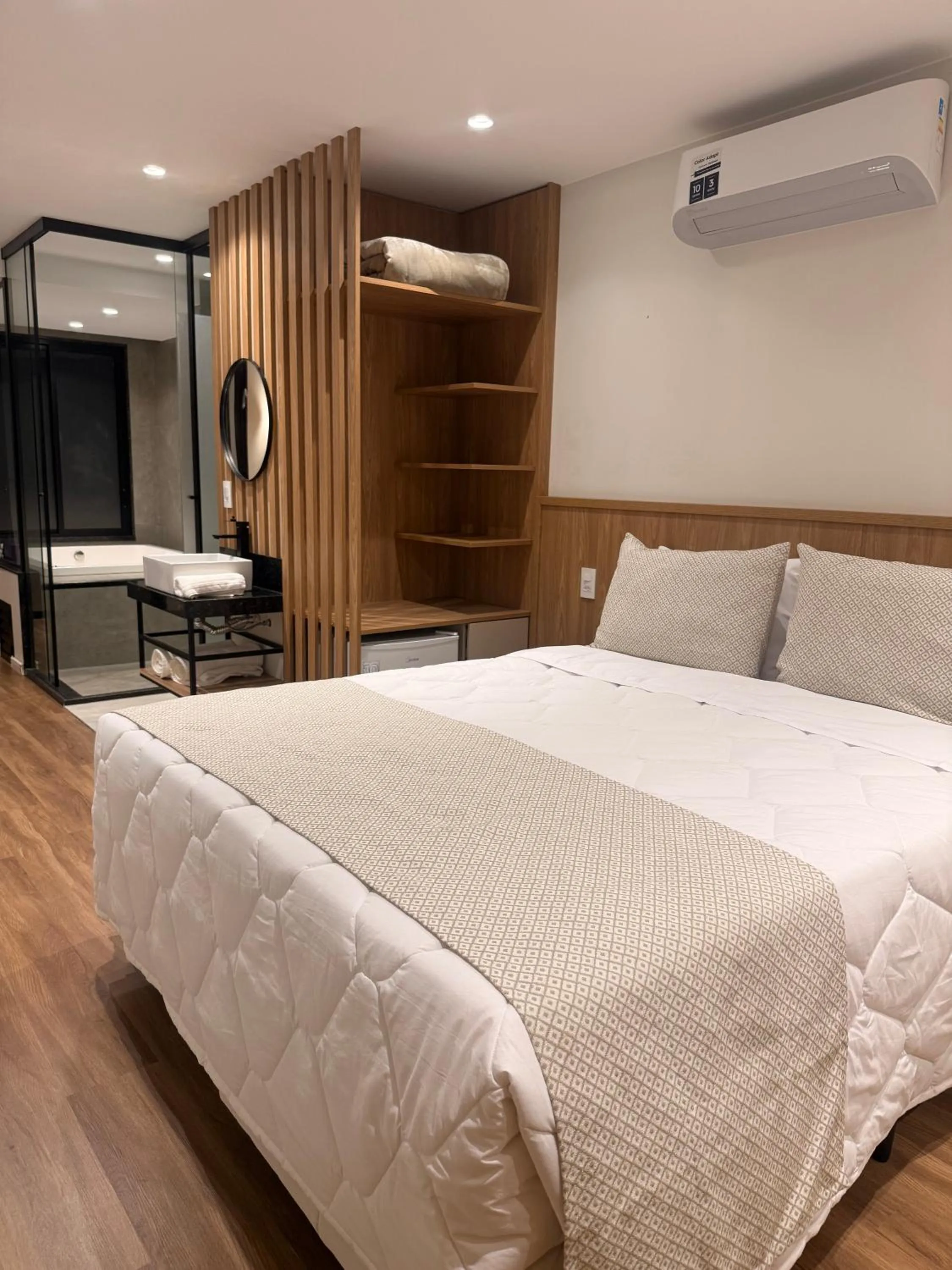 View (from property/room), Bed in Hotel Serra Everest