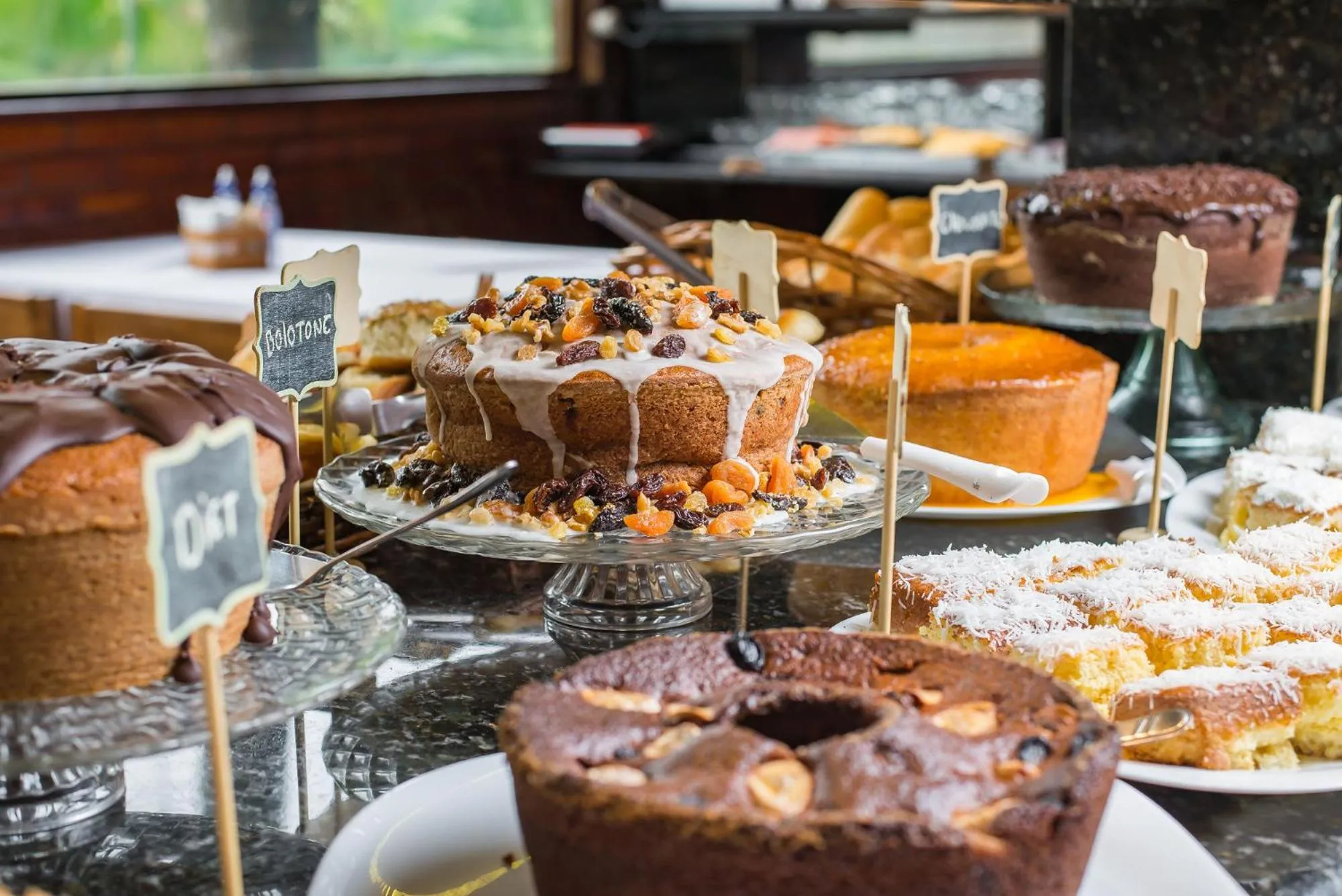 Buffet breakfast in Hotel Serra Everest