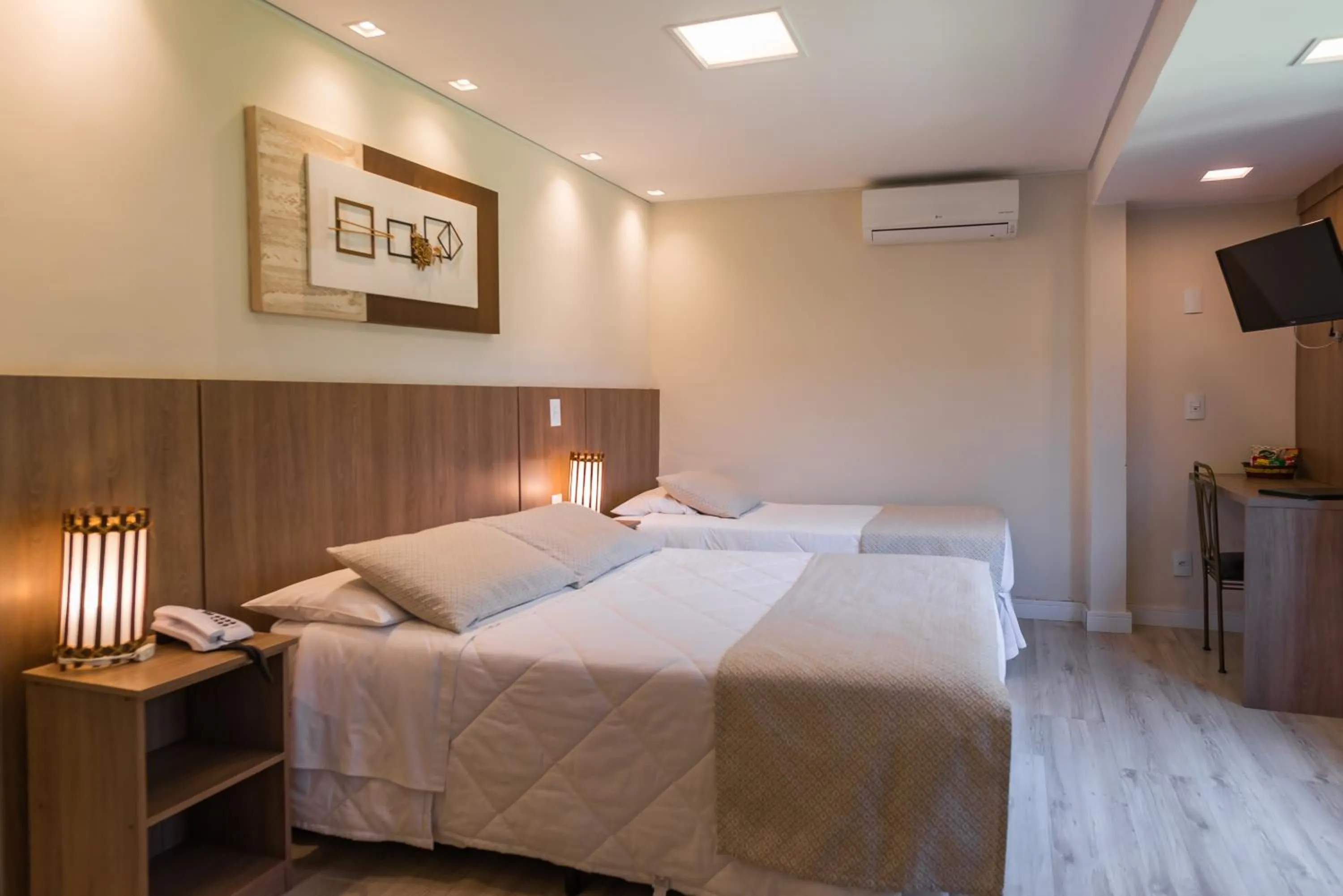 Bed in Hotel Serra Everest