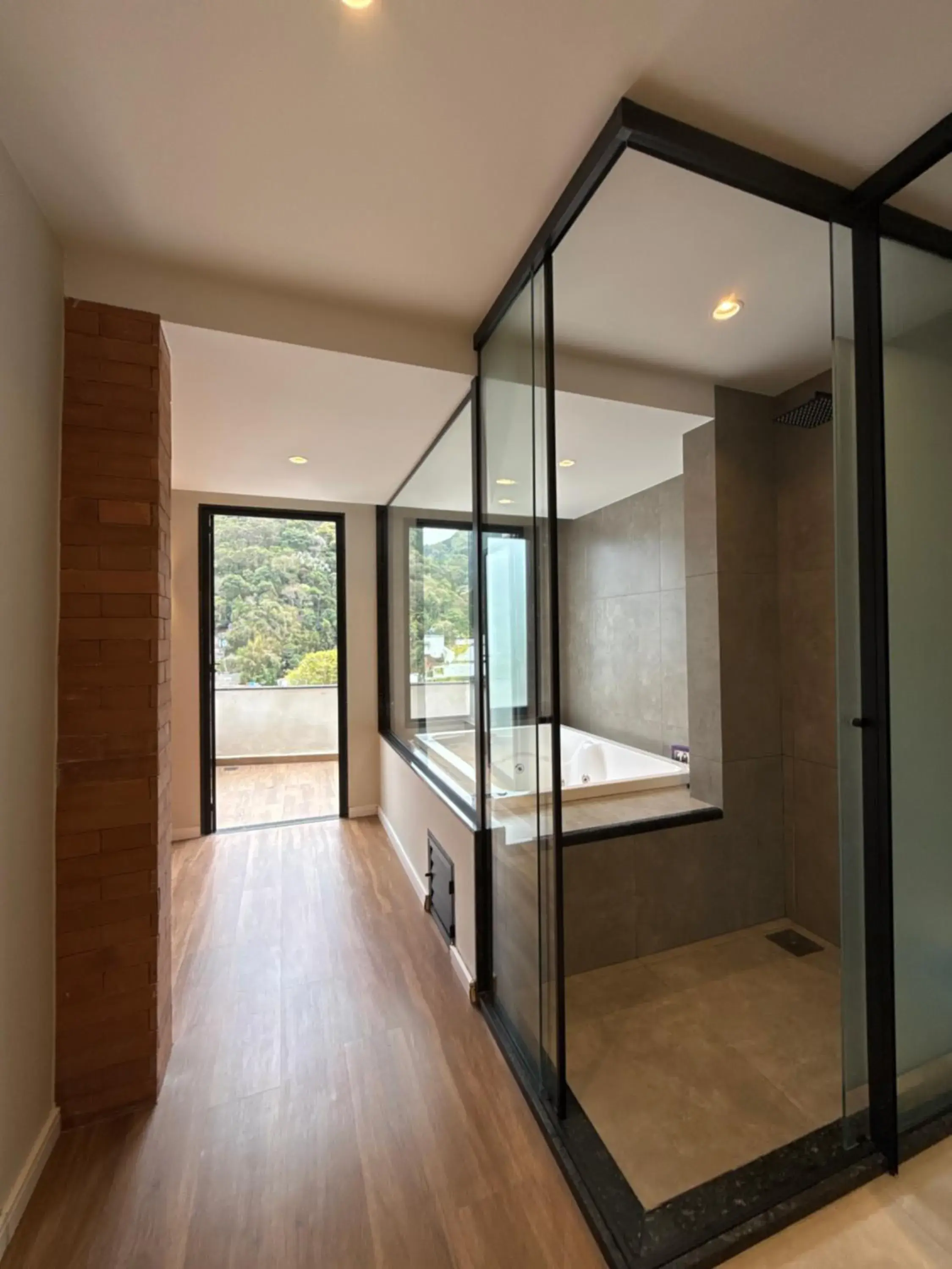 Hot Tub, Bed in Hotel Serra Everest Hot Tub, Bed in Hotel Serra Everest