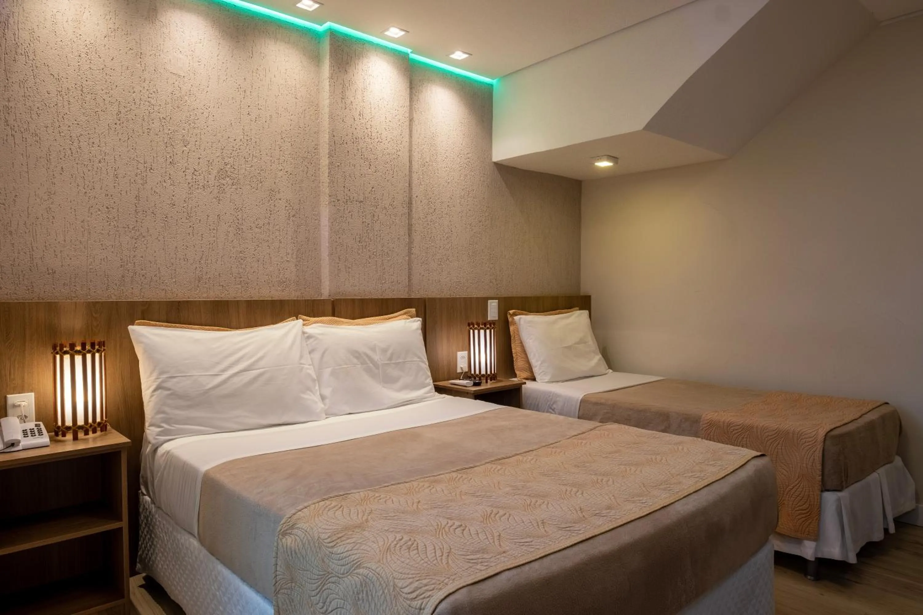 Bed in Hotel Serra Everest