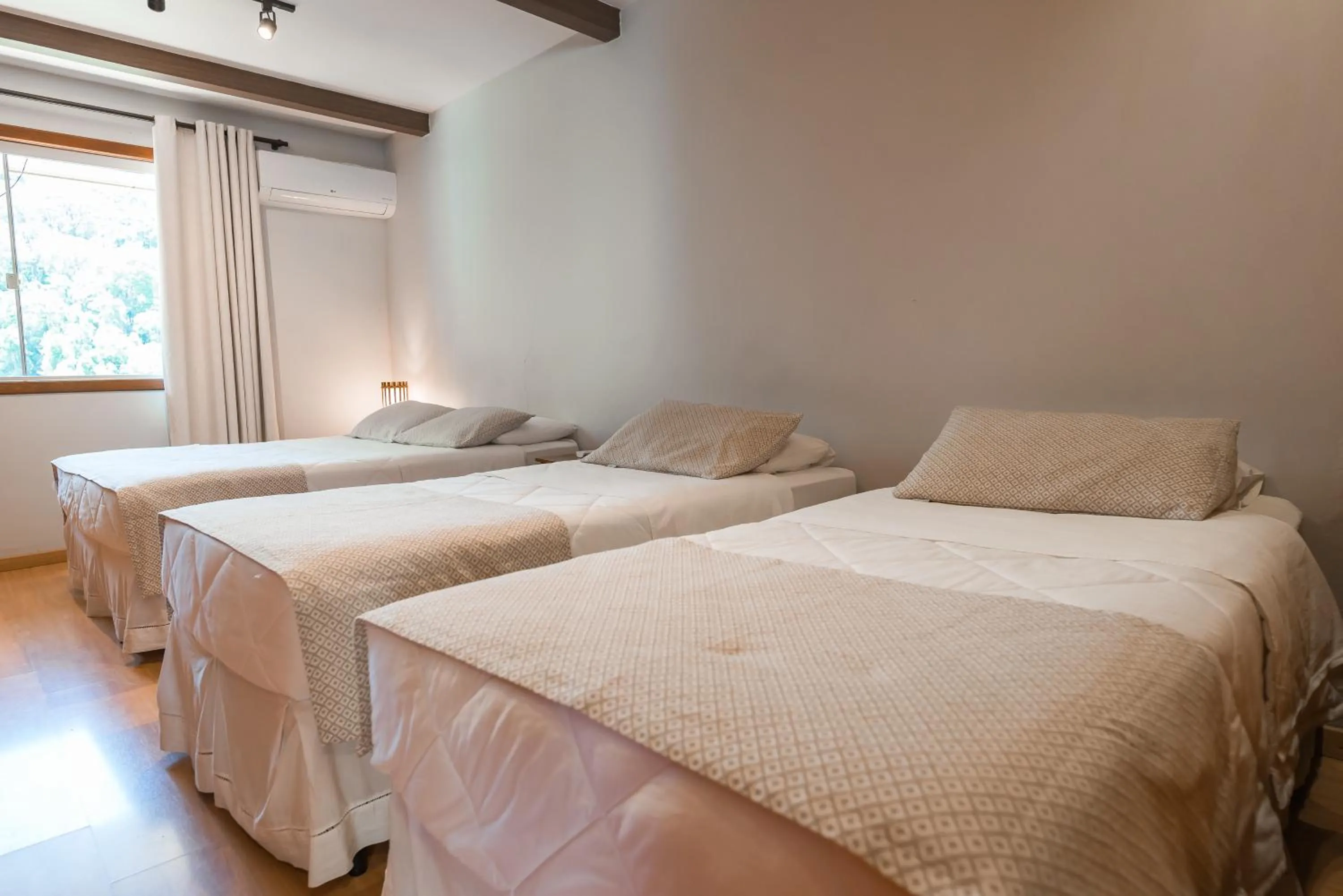 Bed in Hotel Serra Everest