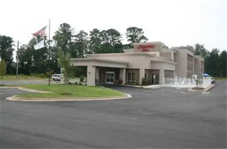Property building in Hampton Inn Alexander City Property building in Hampton Inn Alexander City