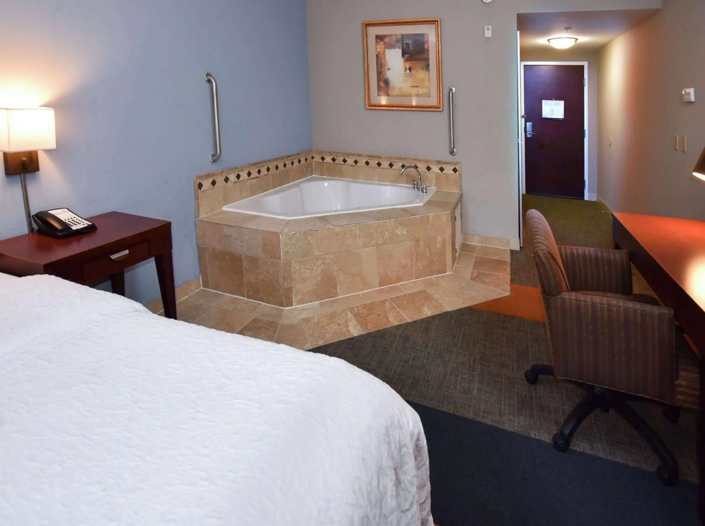 Bedroom, Bed in Hampton Inn Alexander City Bedroom, Bed in Hampton Inn Alexander City