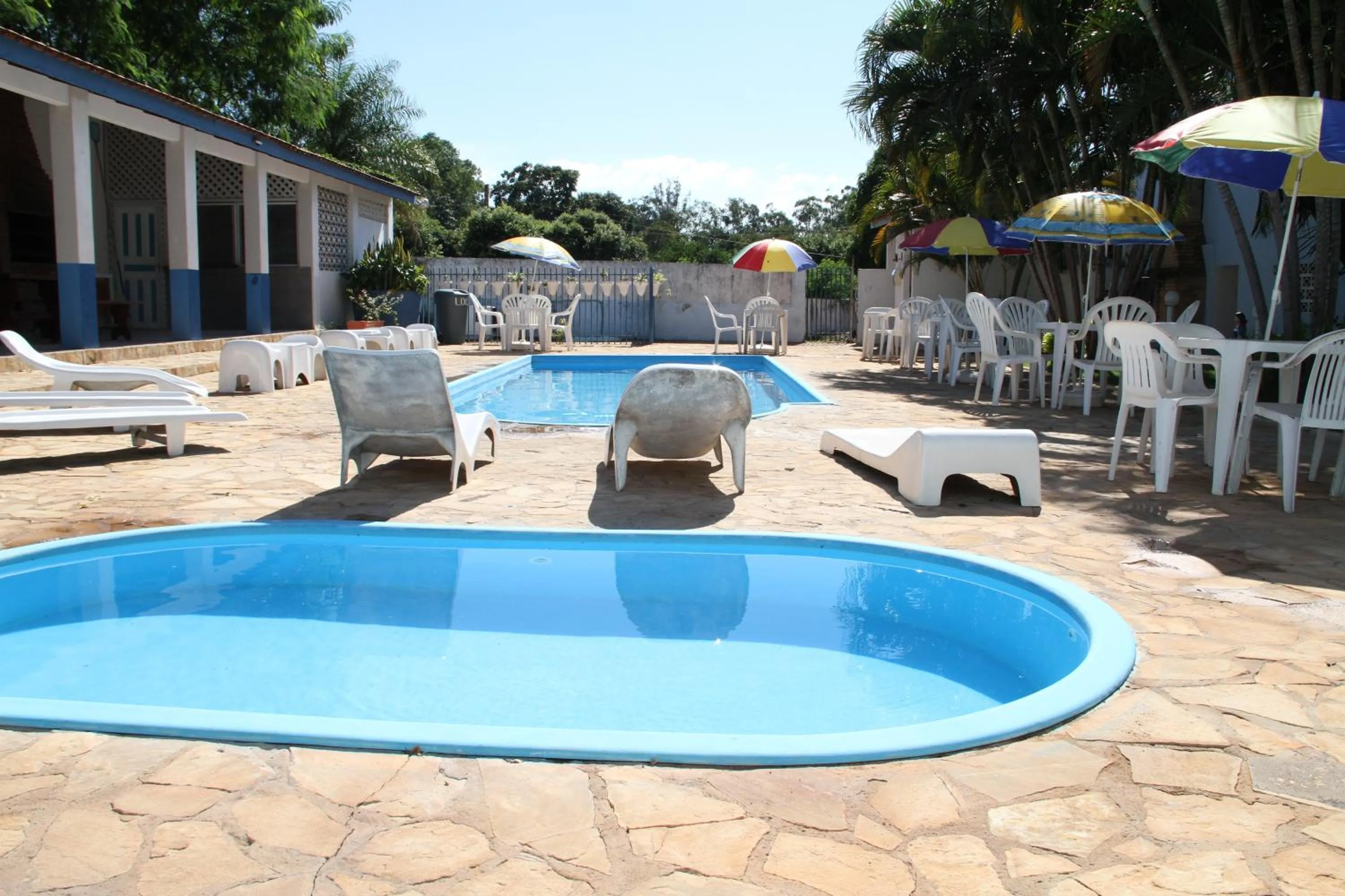 Swimming pool in Hotel Lago Azul