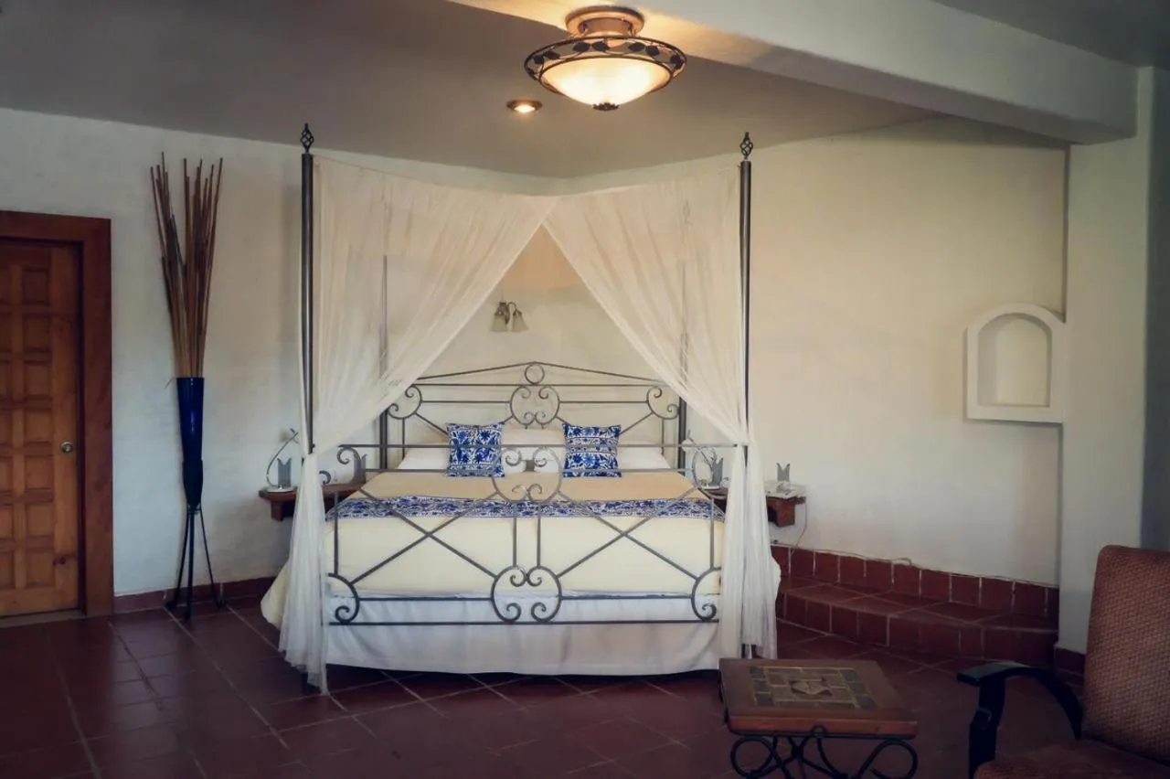 Bed in Hotel El Rebozo