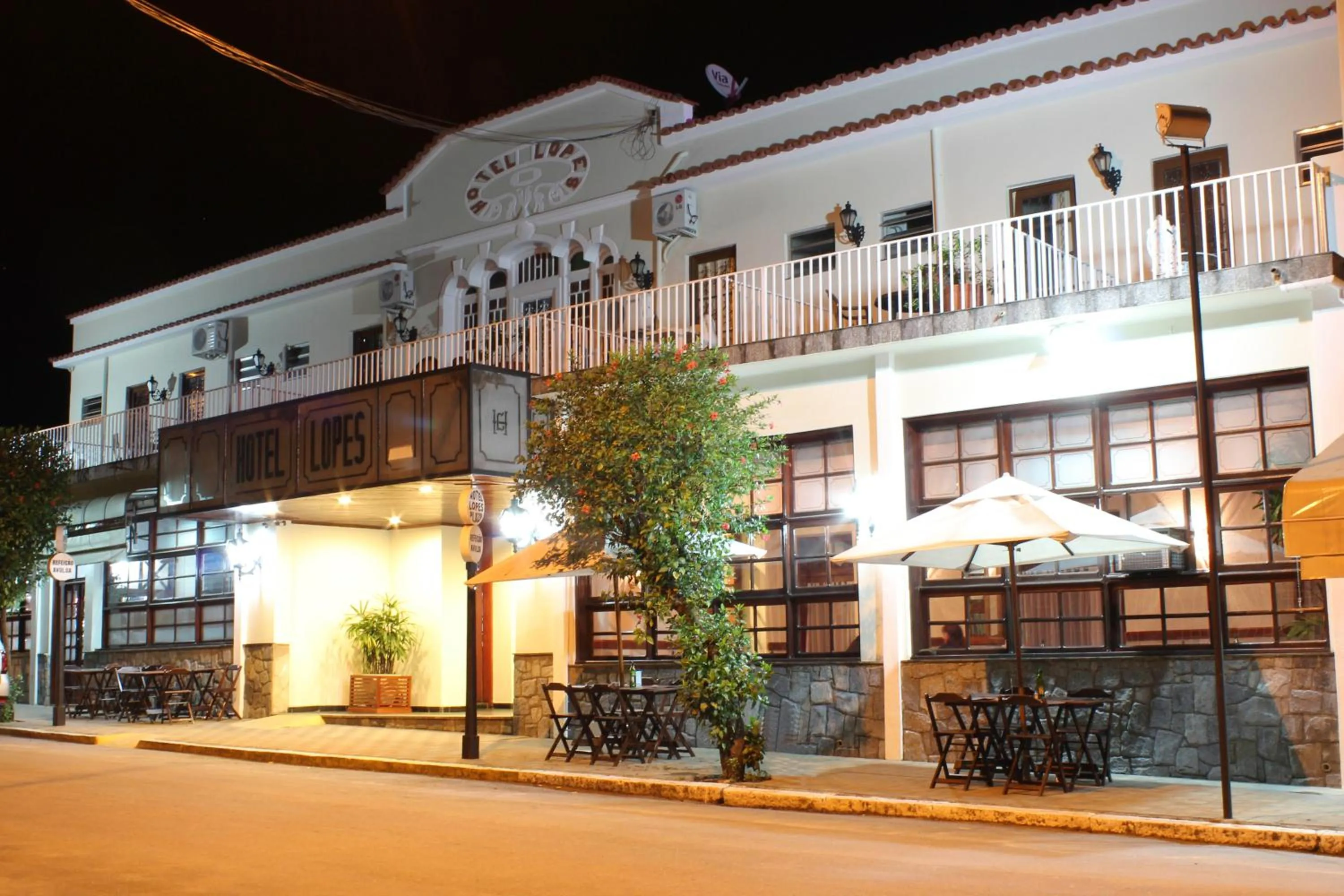 Property building in Hotel Lopes Caxambu