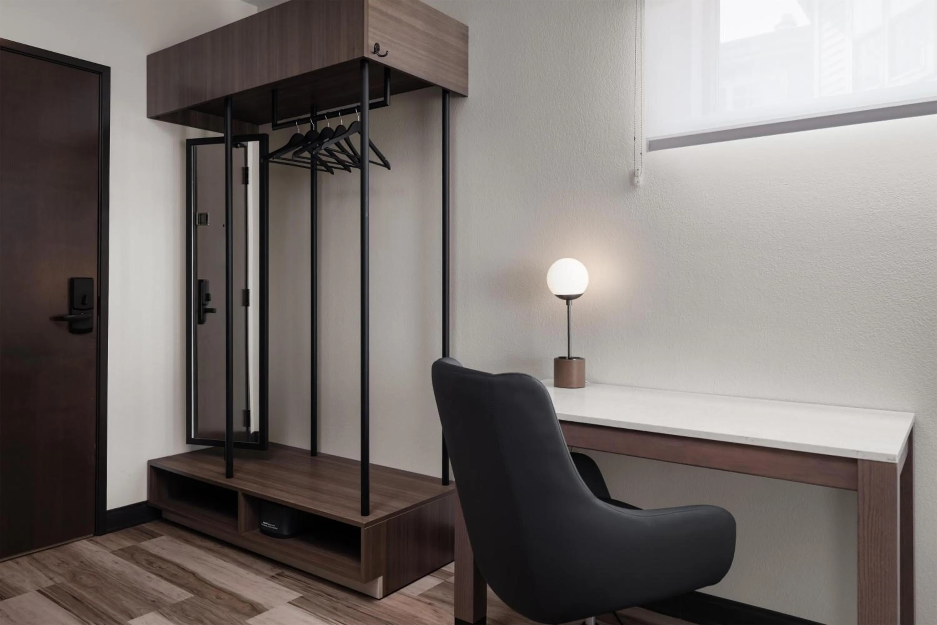 Bedroom in Best Western Premier Bridgewood Hotel Resort