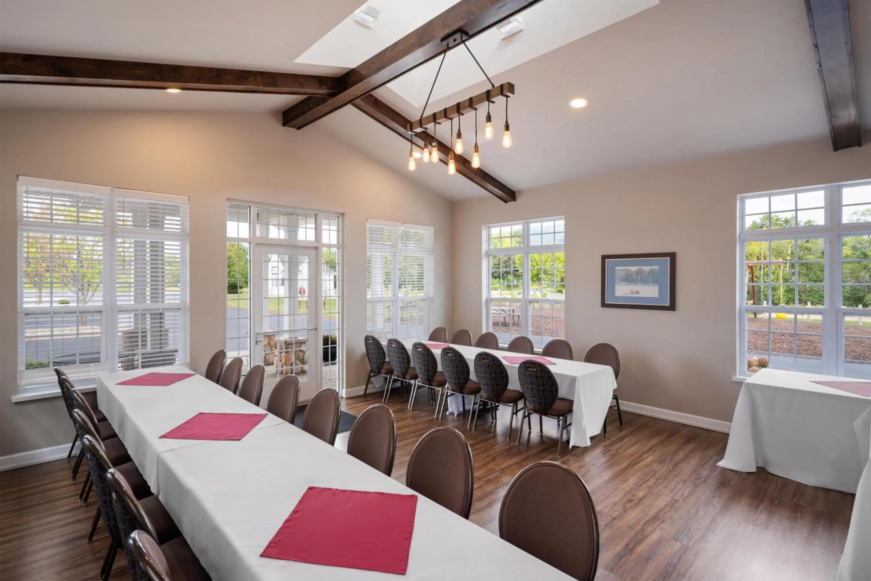 Meeting/conference room in Best Western Premier Bridgewood Hotel Resort