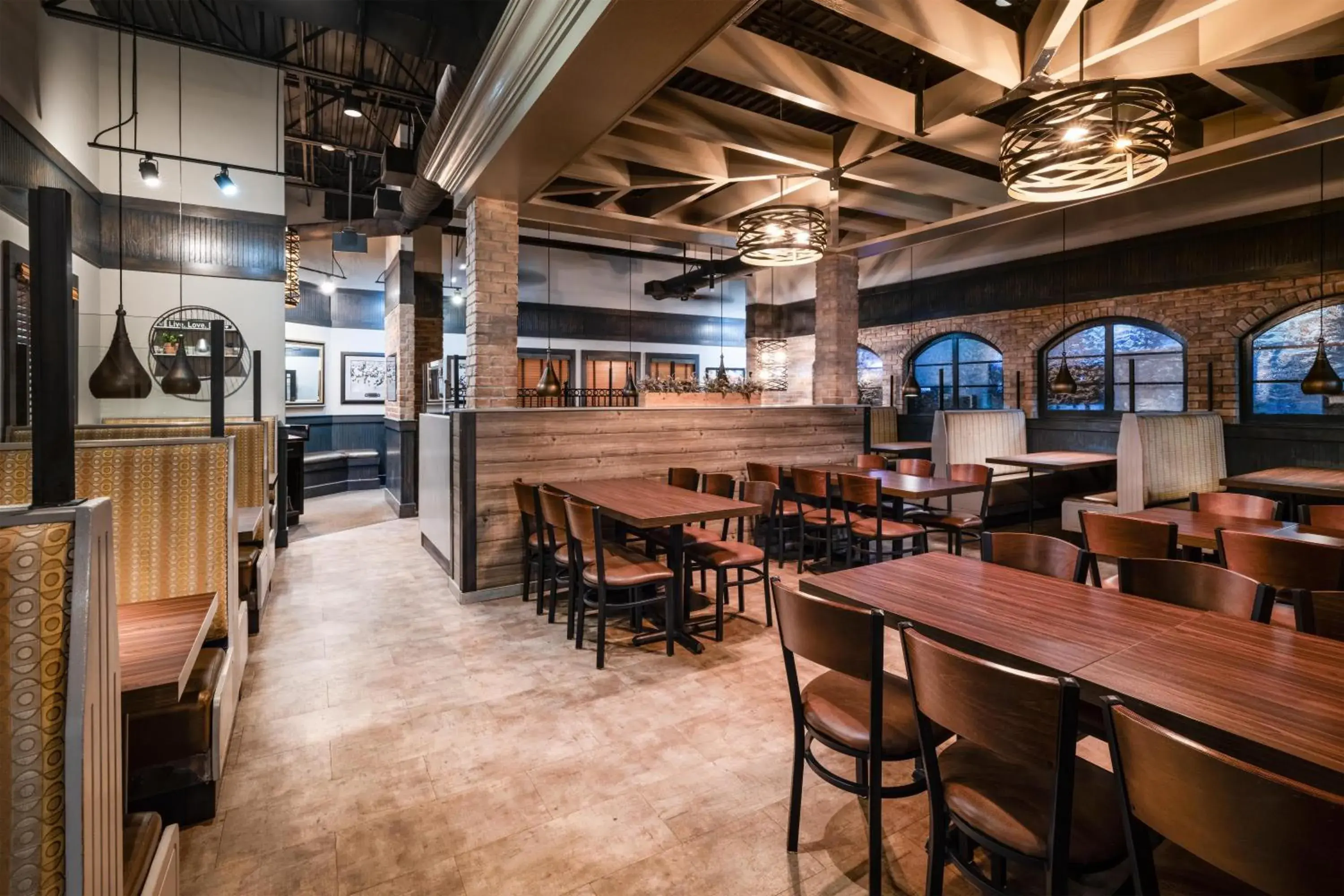 Restaurant/places to eat in Best Western Premier Bridgewood Hotel Resort Restaurant/places to eat in Best Western Premier Bridgewood Hotel Resort